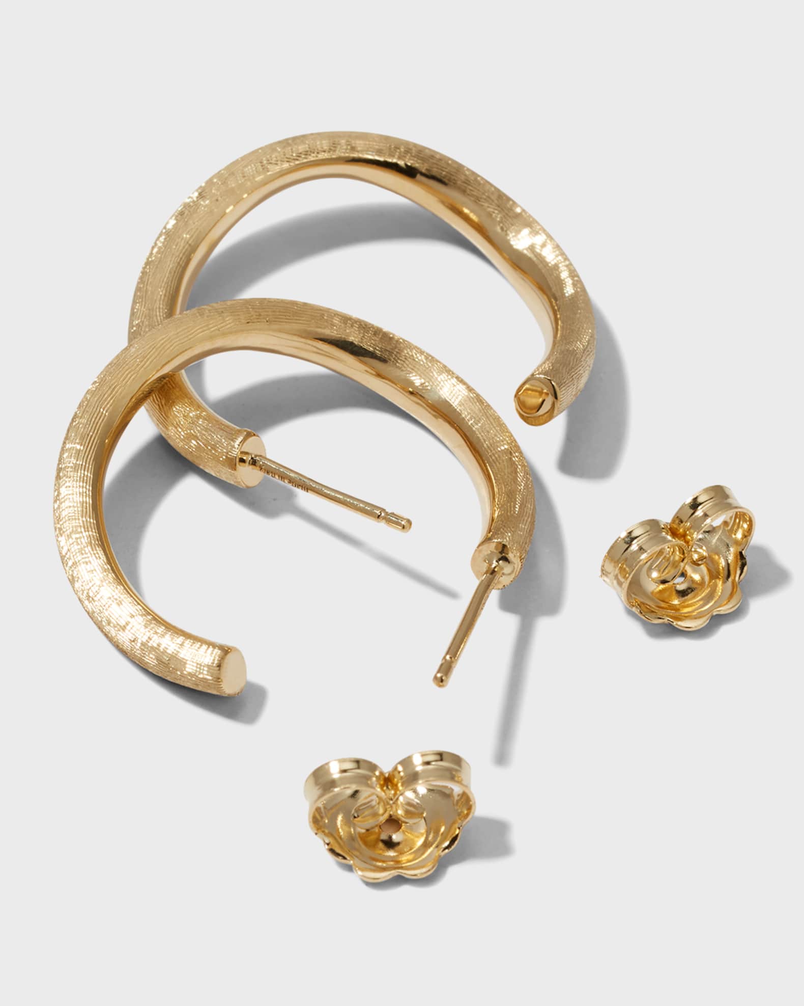 MARCO BICEGO ゴールド ドロップ型 イヤリング Marco Bicego Jaipur 18K Yellow Gold Link 3mm Hoop Earrings