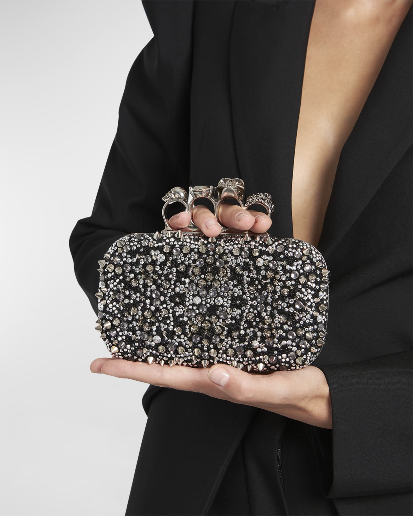 【シュリンク付き】宝石包 vol.4 McQueen Skull Four-Ring Sequin Clutch Bag | Neiman Marcus