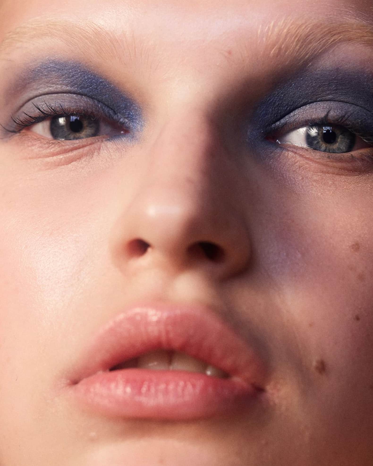 Lid Lustre: Shimmer Eyeshadow Pot | Victoria Beckham Beauty