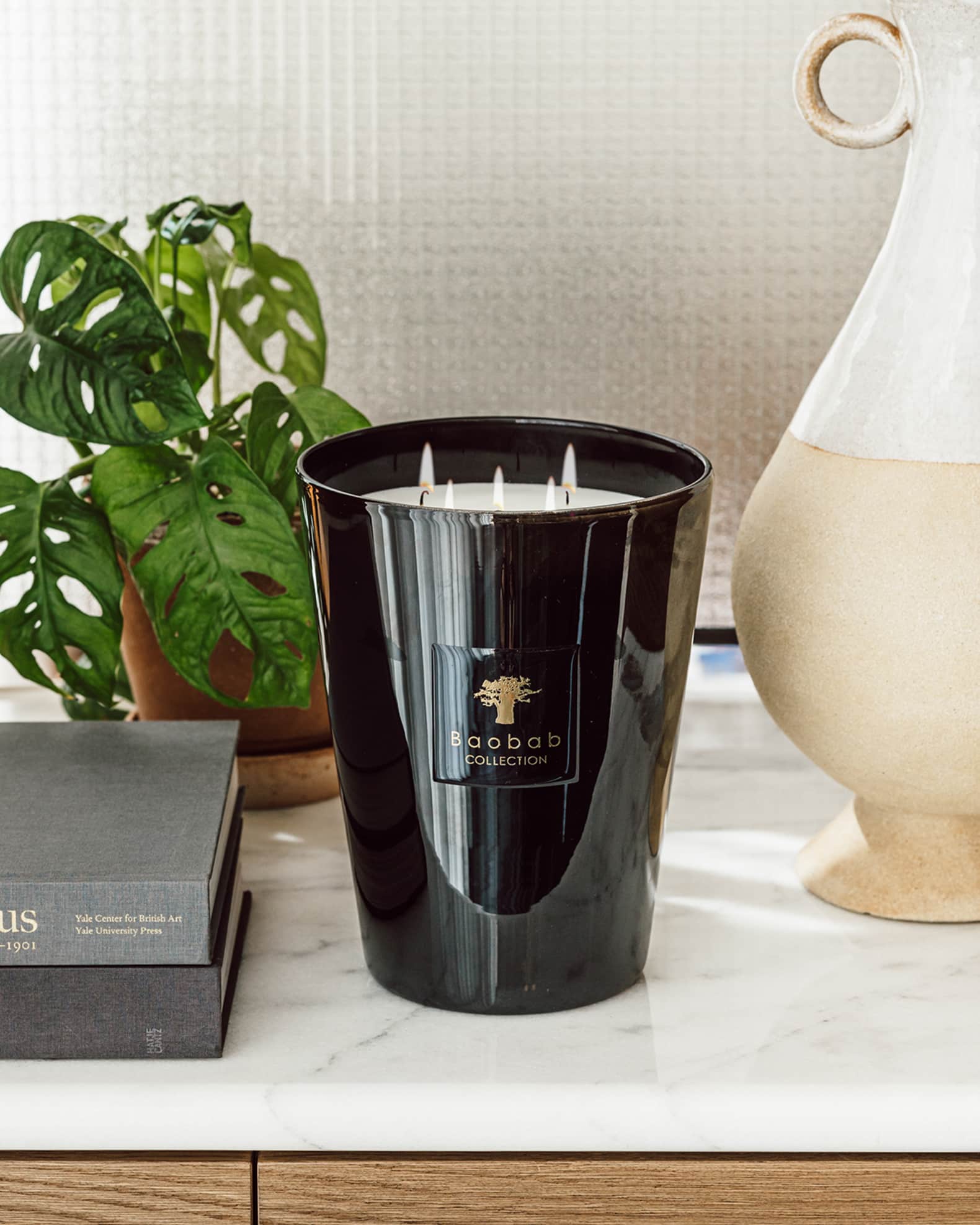 Max 35 Les Prestigieuses Encre de Chine Scented Candle 1