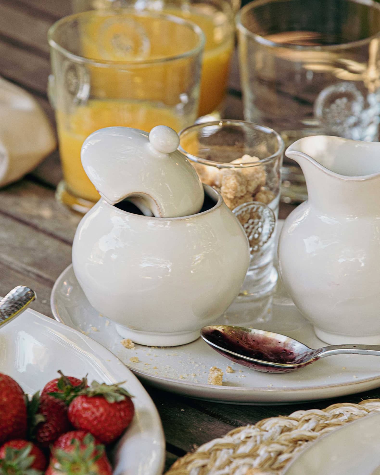 Puro Sugar Bowl with Lid- Whitewash 1
