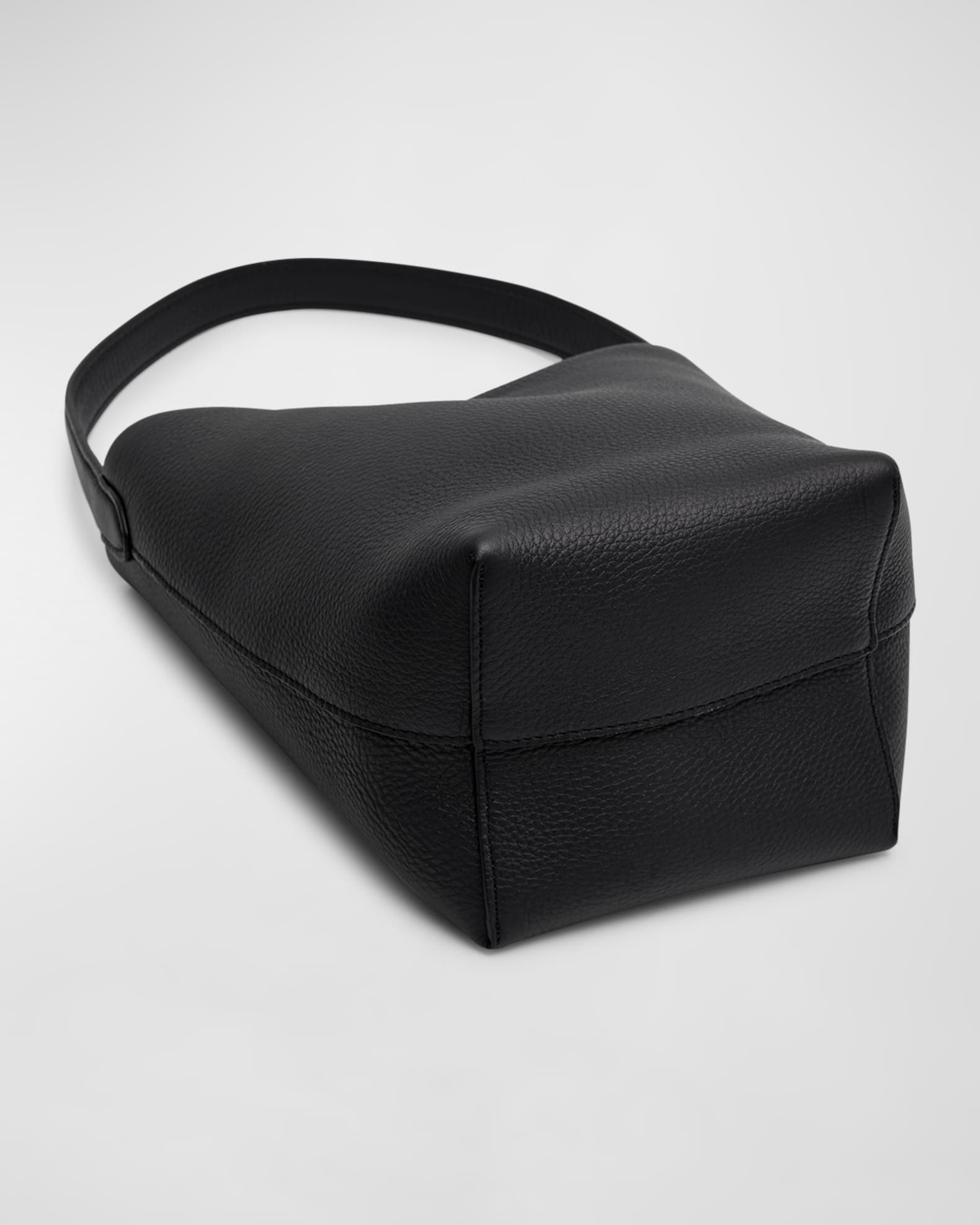 N/S Park Tote Small in Lux Grained Calfksin 1