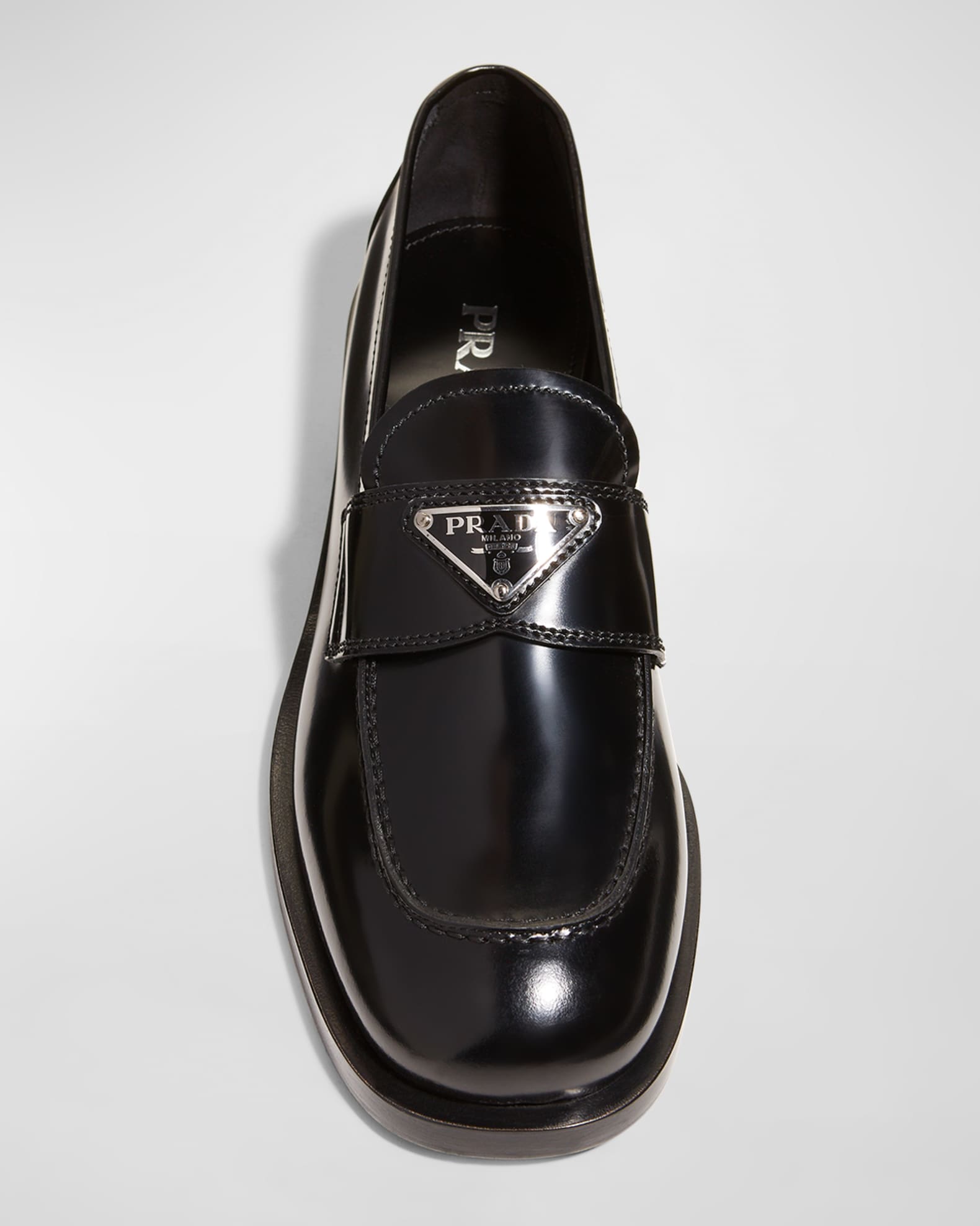 Prada logo-plaque suede loafers - Black