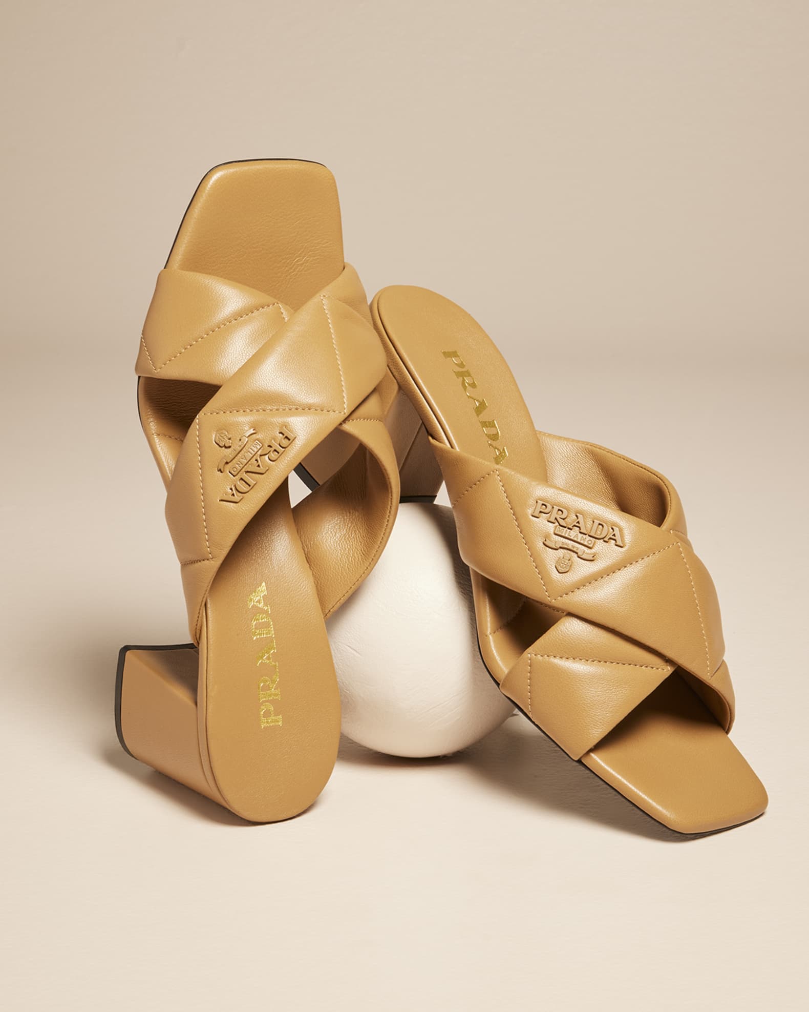 【PRADA】クリスクロス65レザーミュール 大人エレガント》【PRADA】クリスクロス 65 レザーミュール