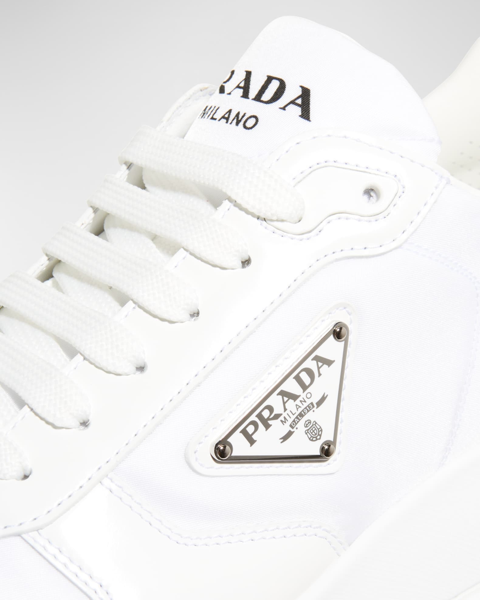 スニーカー Prada \"Prax 2.0\" sneakers Prada Prax 2.0 suede-detail Sneakers | Grey | FARFETCH