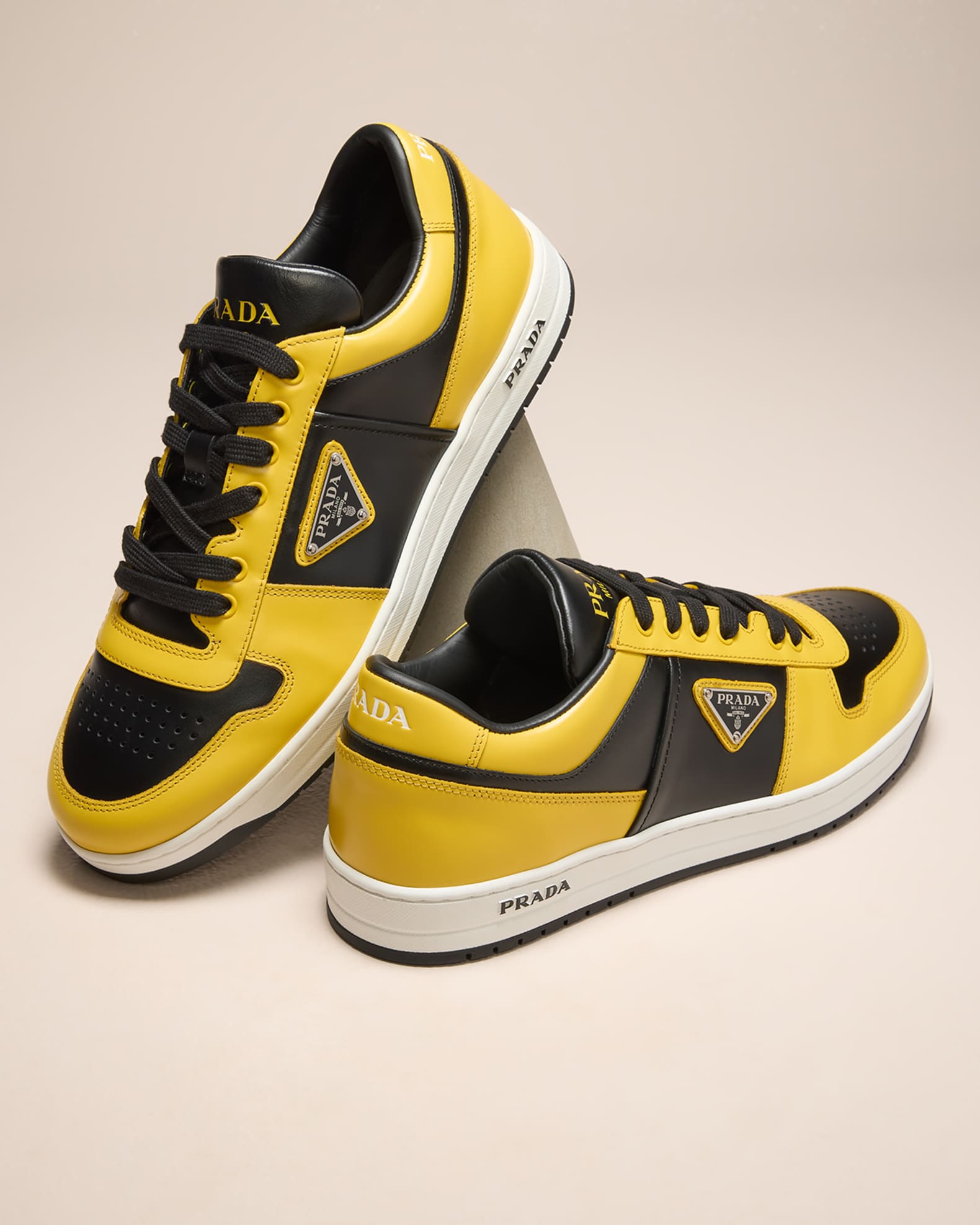 スニーカー PRADA DOWNTOWN SNEAKERS IN ROIS BRUSHED LEATHER Prada Men's Downtown Leather Low-Top Sneakers | Neiman Marcus