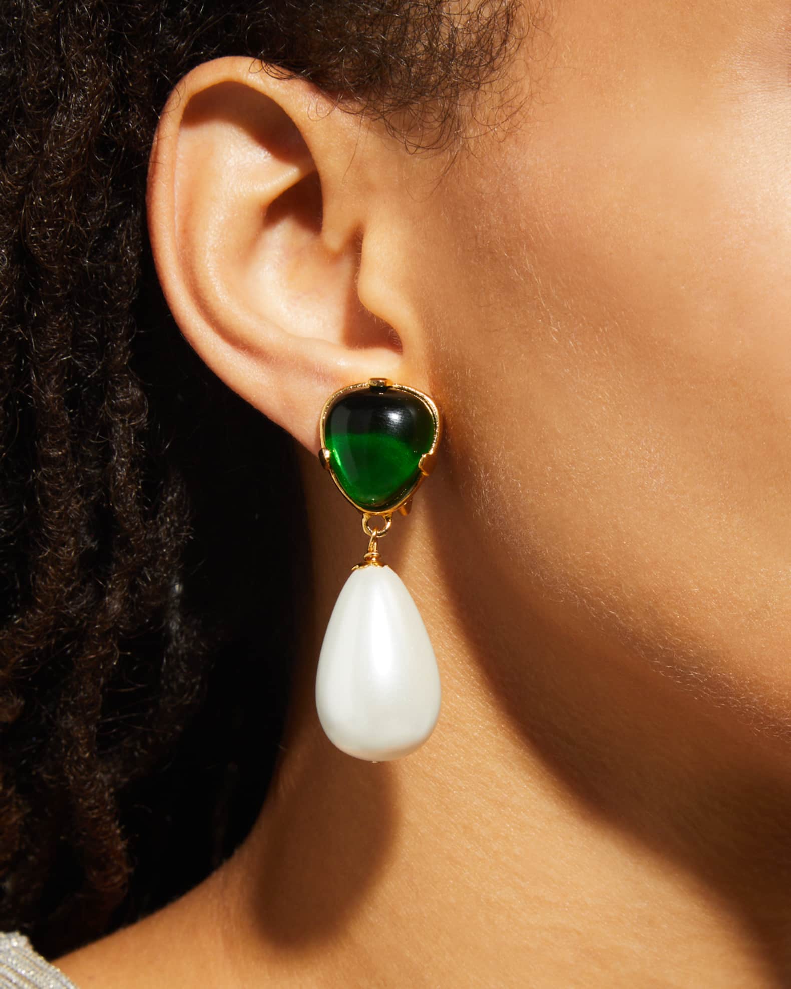 Emerald Top with Pearly Drop Clip Earrings 1