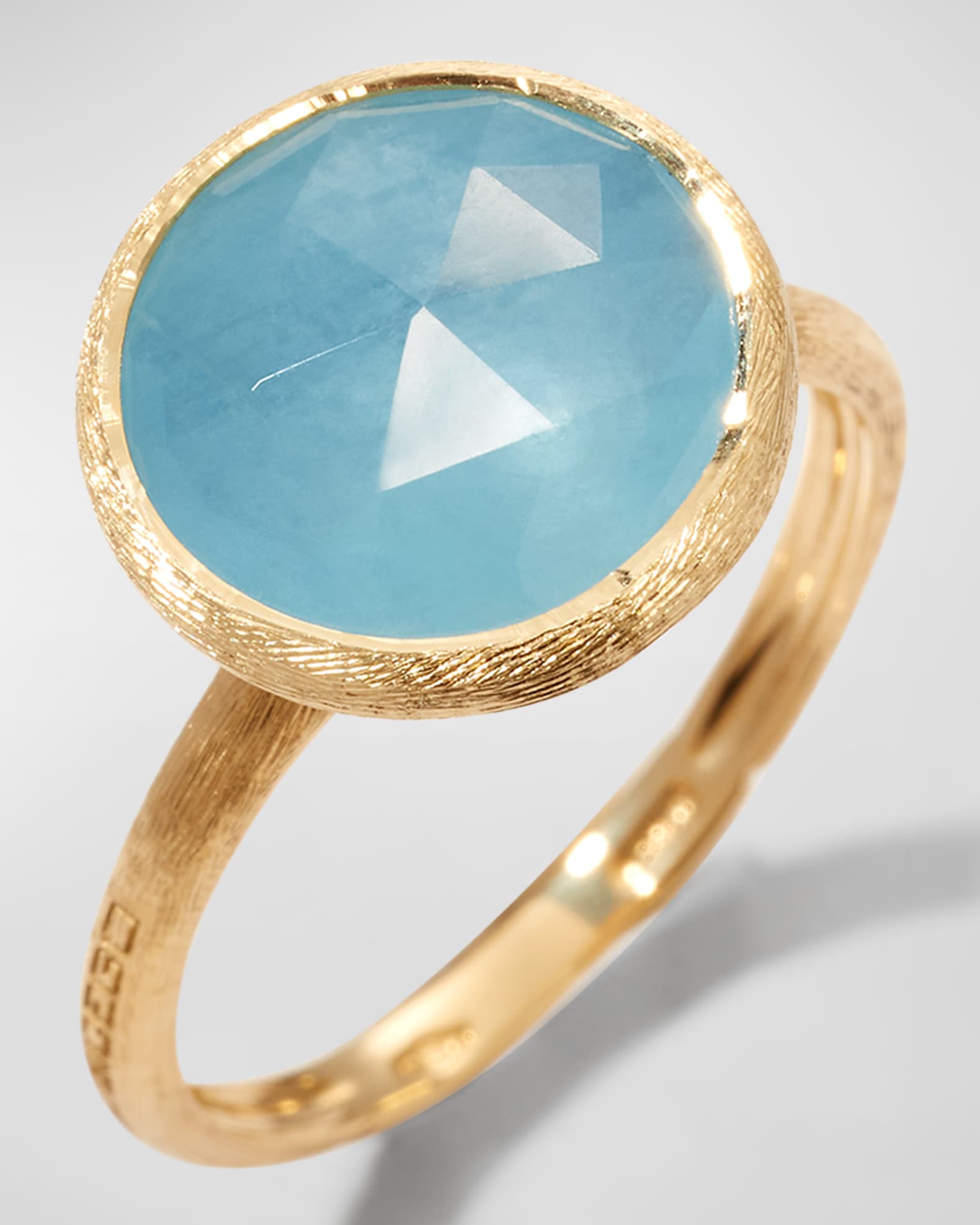 うのにもお得な情報満載！ マルコ ビチェゴ レディース リング アクセサリー 18K Yellow Gold Jaipur Color London  Blue Topaz Stackable Ring