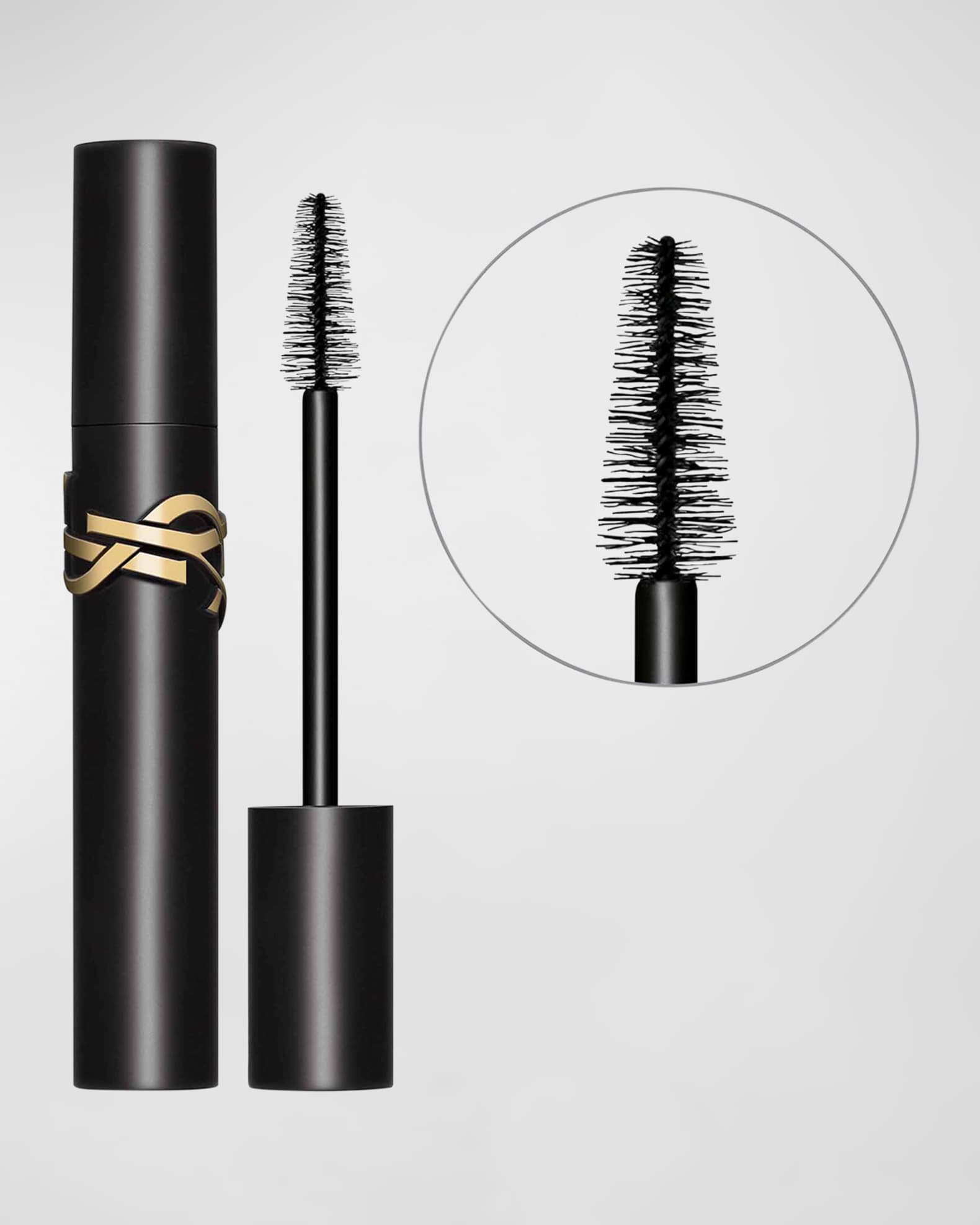 Girl Meets Curl: The New Chanel Le Volume De Chanel Mascara