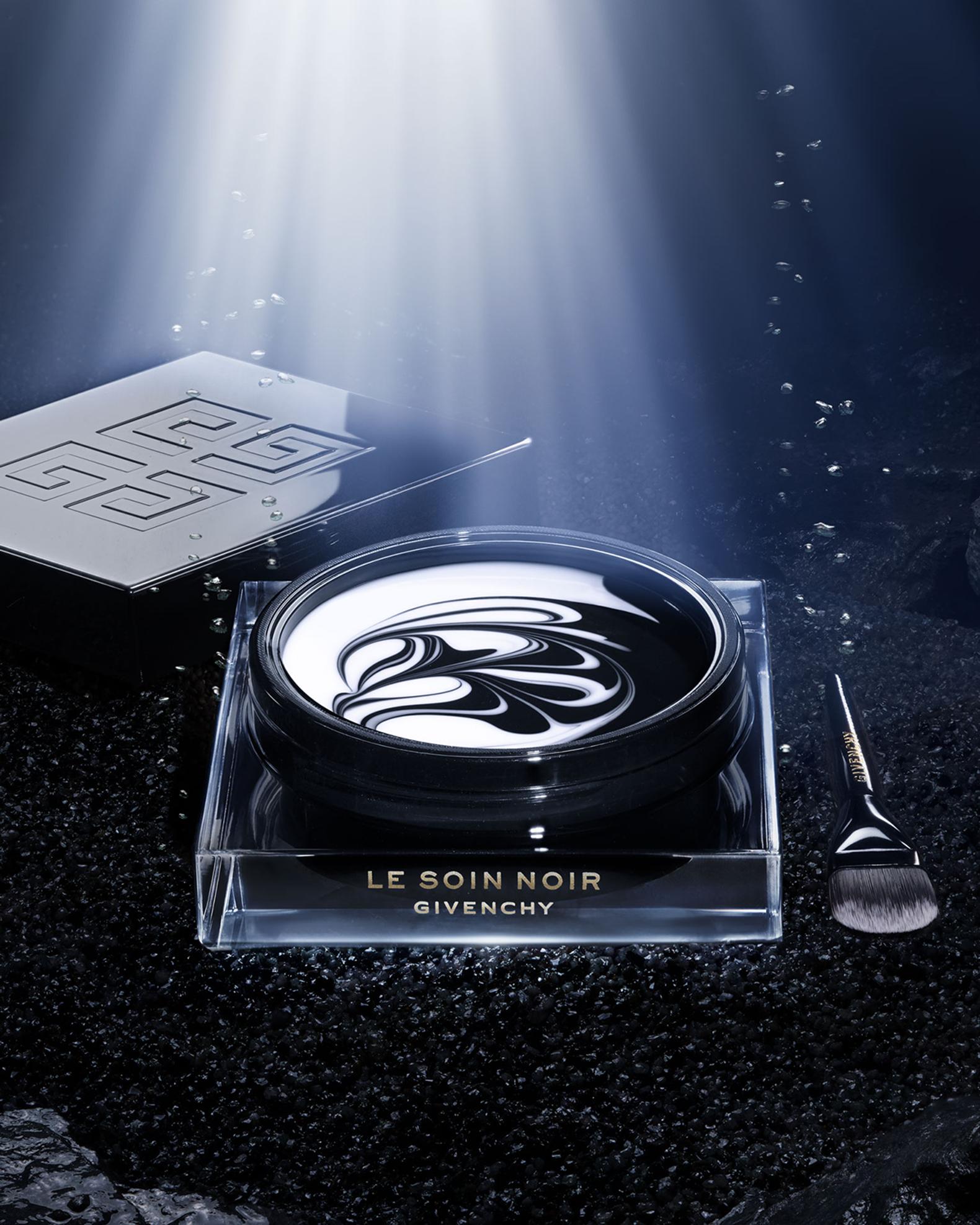 Givenchy Le Soin Noir Masque Noir & Blanc | Neiman Marcus