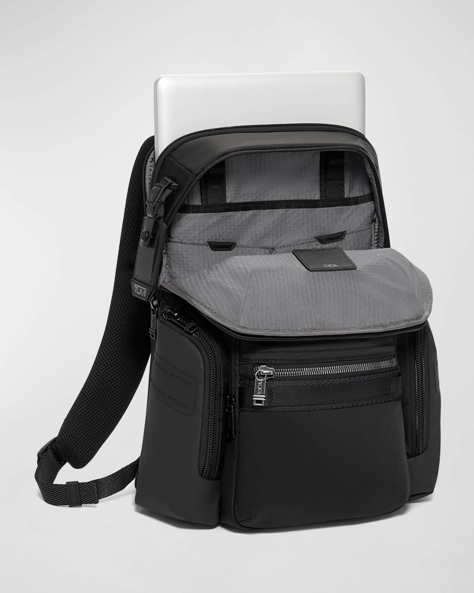 tumi navigation