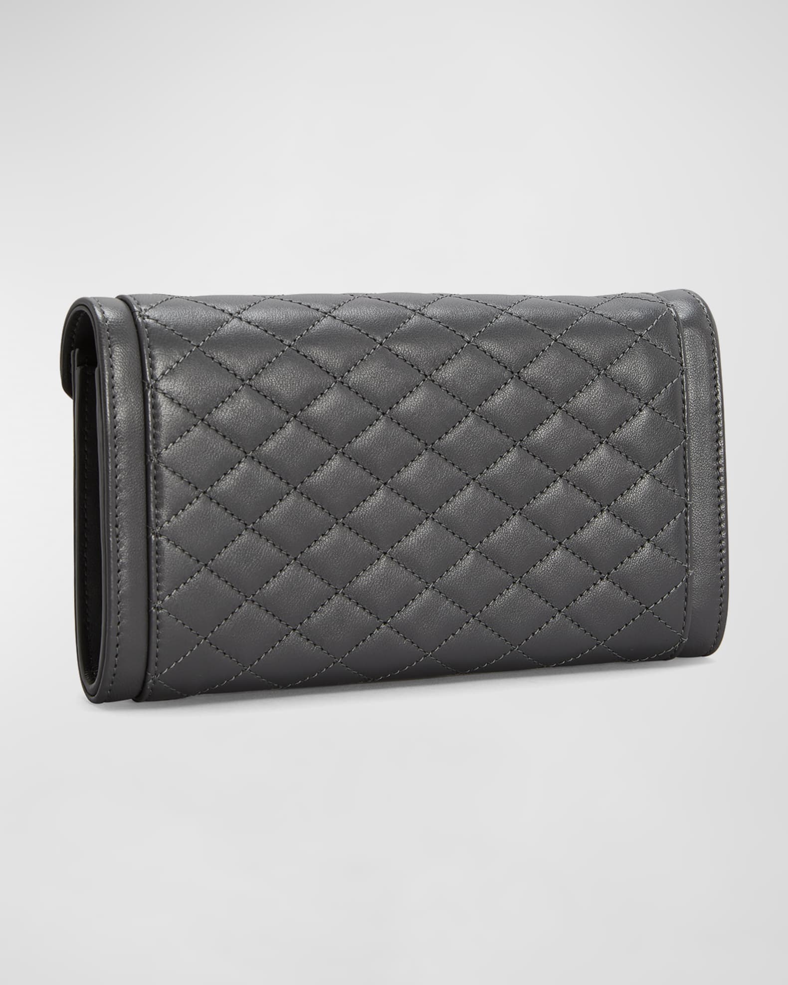 Chanel White/Black Quilted Lambskin Leather Chain and Charm Vanity Case Bag  - Yoogi's Closet