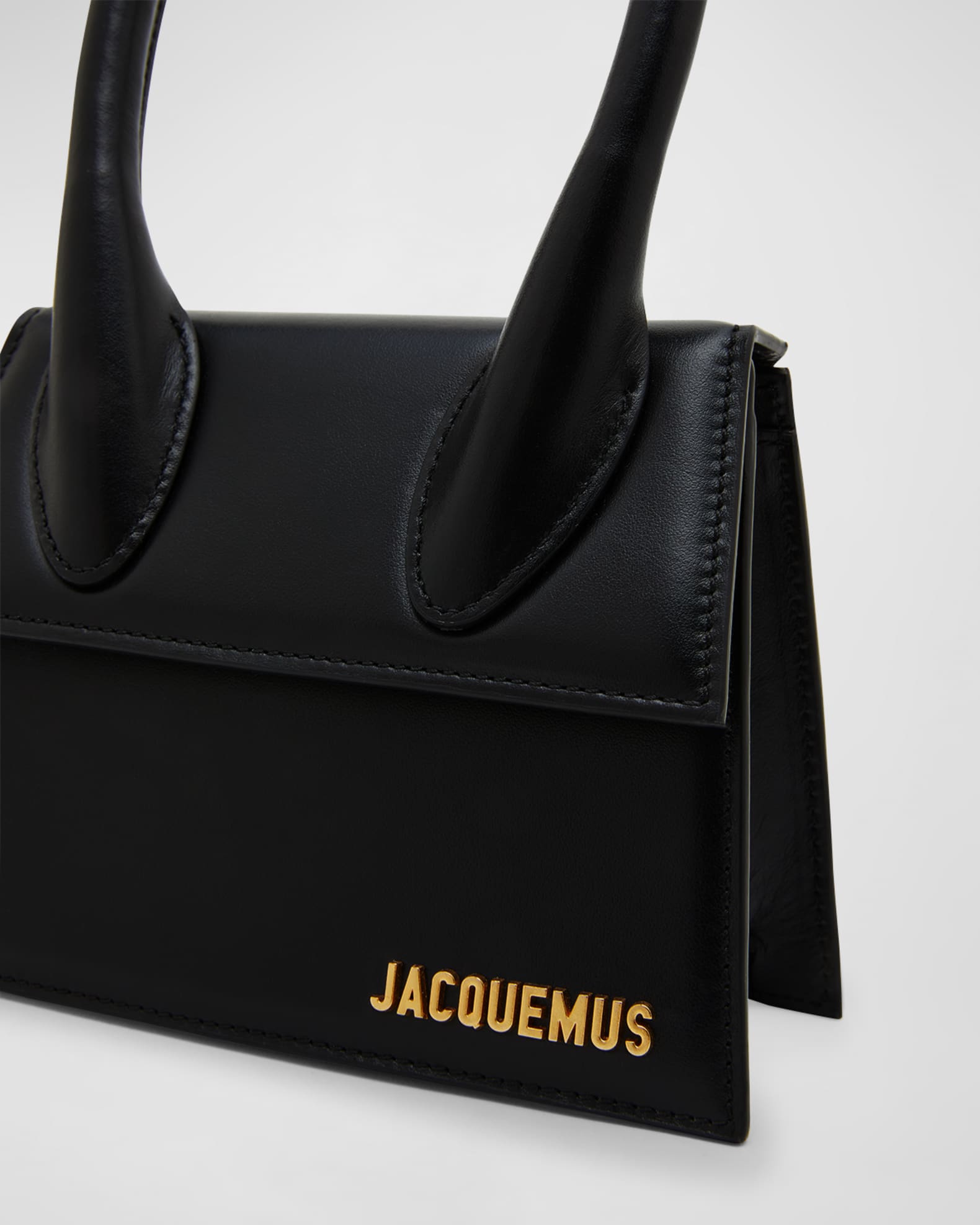 Jacquemus Le Chiquito Moyen Top-Handle Bag | Neiman Marcus