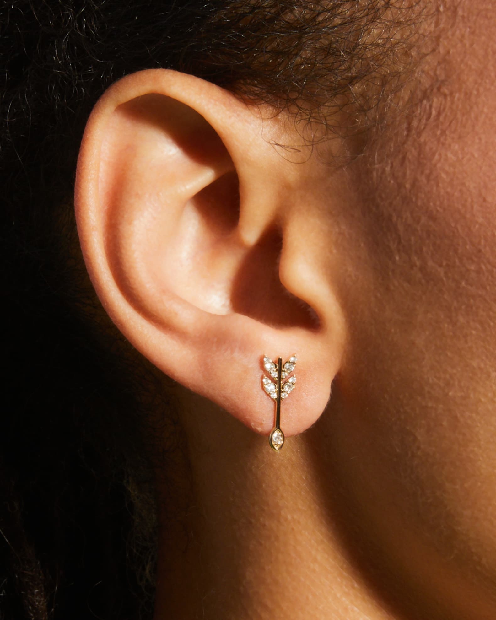 14k Yellow Gold & Diamonds Arrow Stud Earrings 1