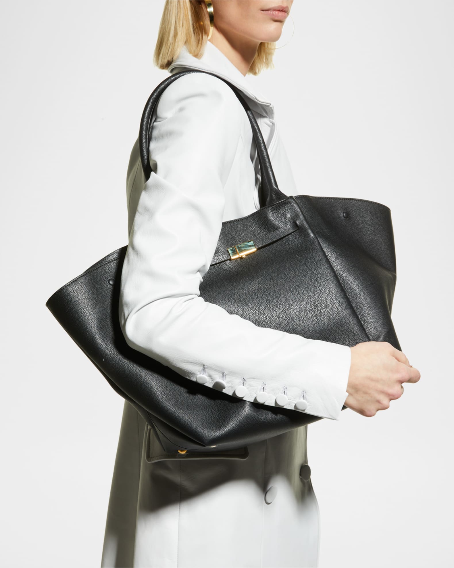 The New York Leather Tote Bag 1