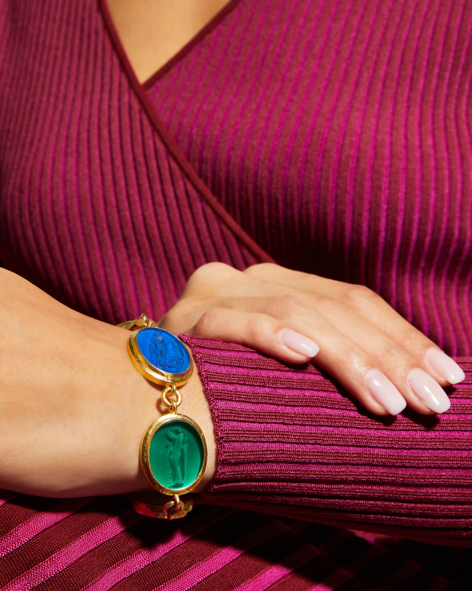 Elizabeth Locke Glass Intaglio Resting Diana Goddess Bracelet