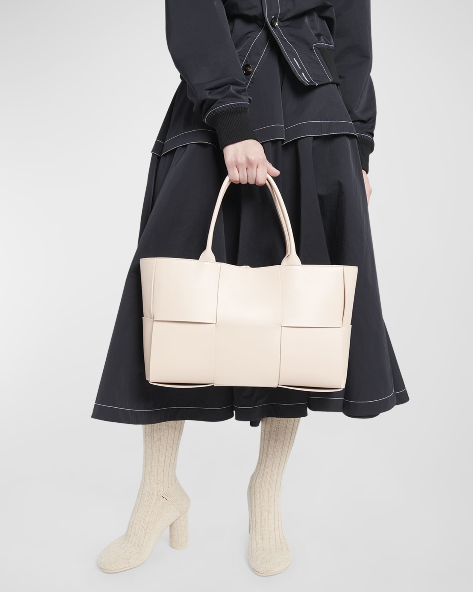 【BOTTEGA VENETA】MEDIUM ARCO TOTE BAG Bottega Veneta Medium Arco Tote Bag | Neiman Marcus