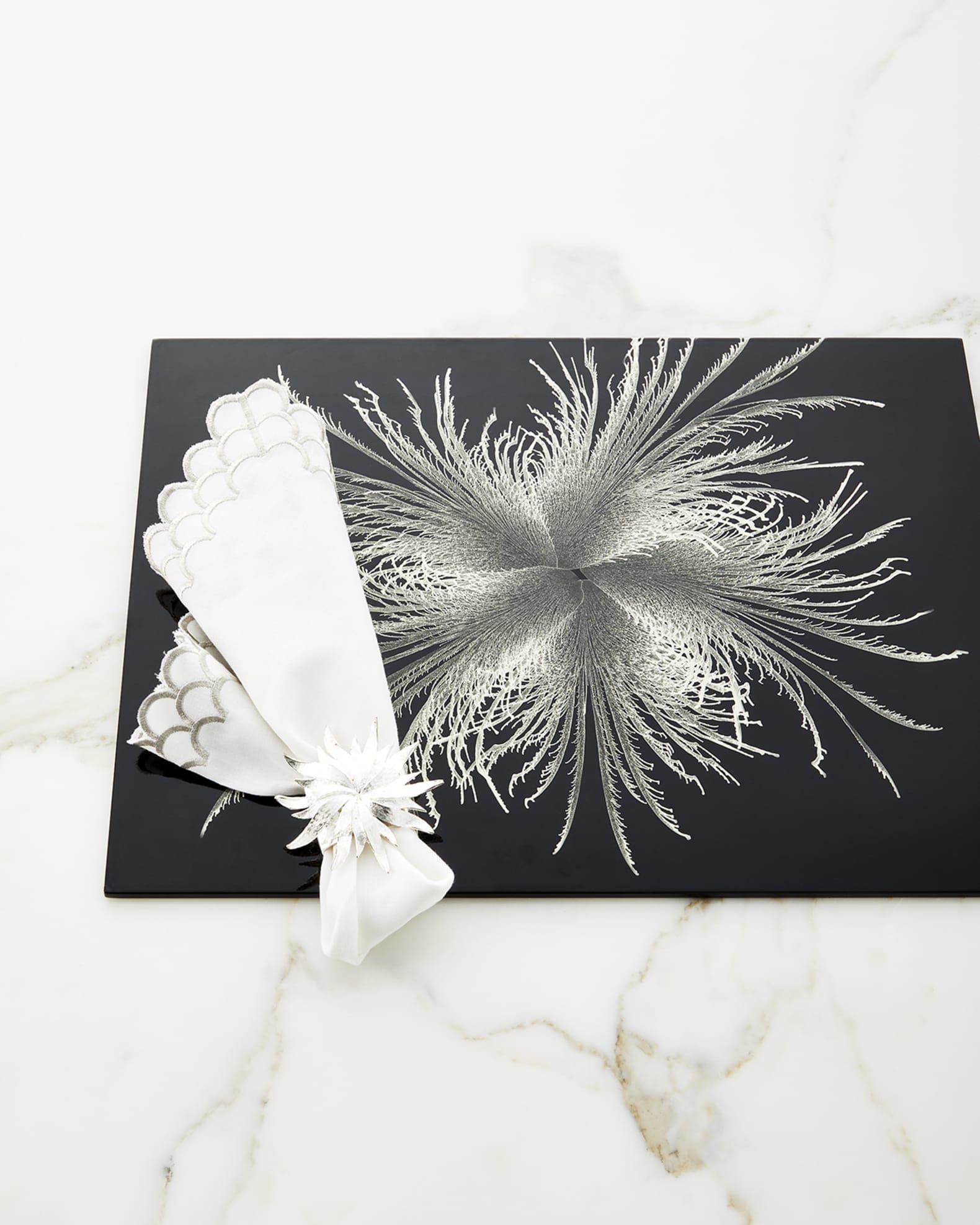 Matte Silver Sunburst Napkin Rings 1