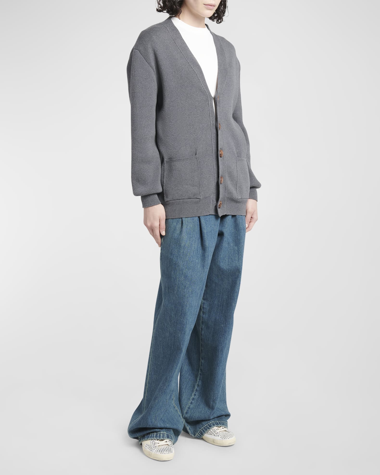 Cardigan in aged white cotton with gold button fastening
