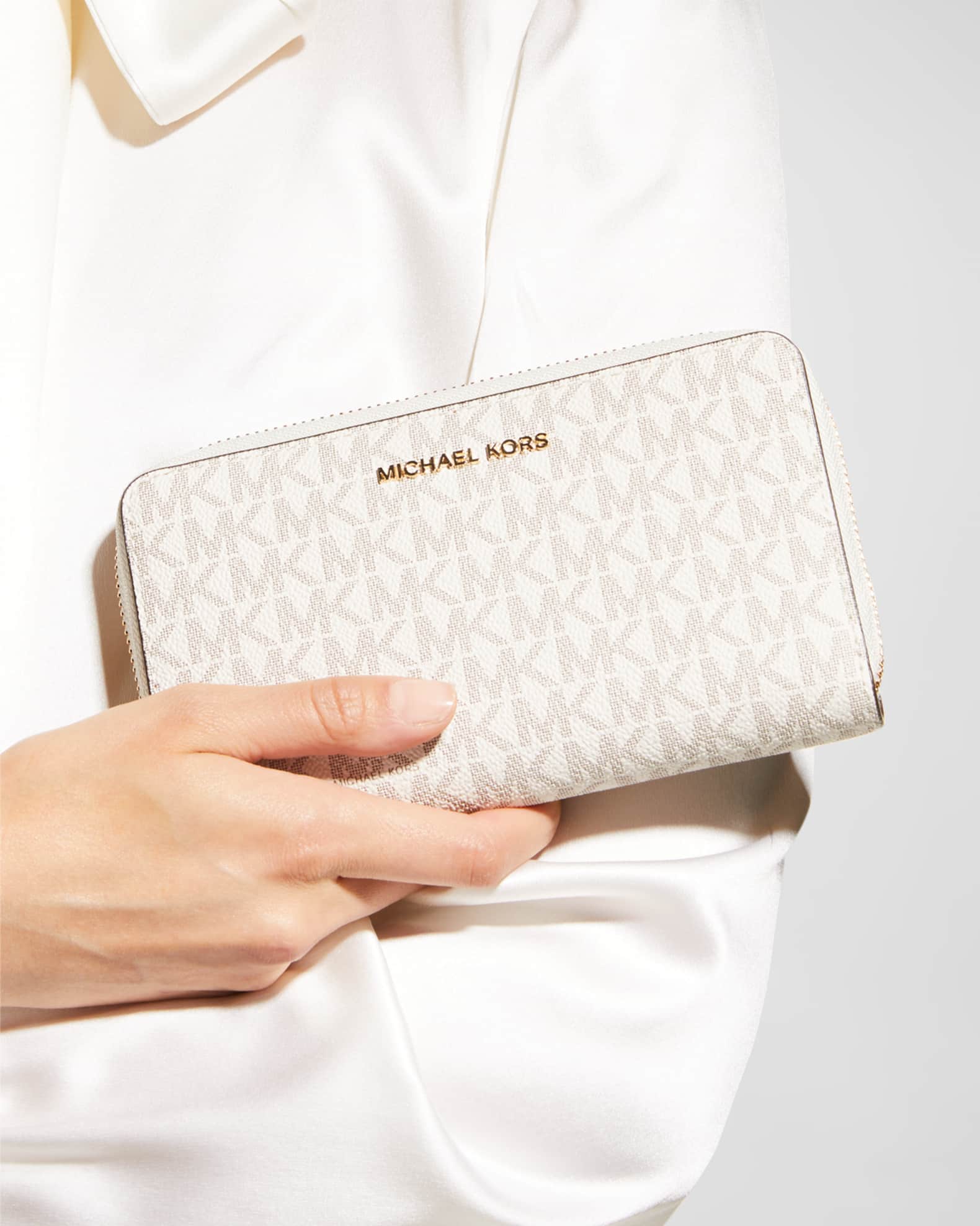 Michael kors discount wallet neiman marcus