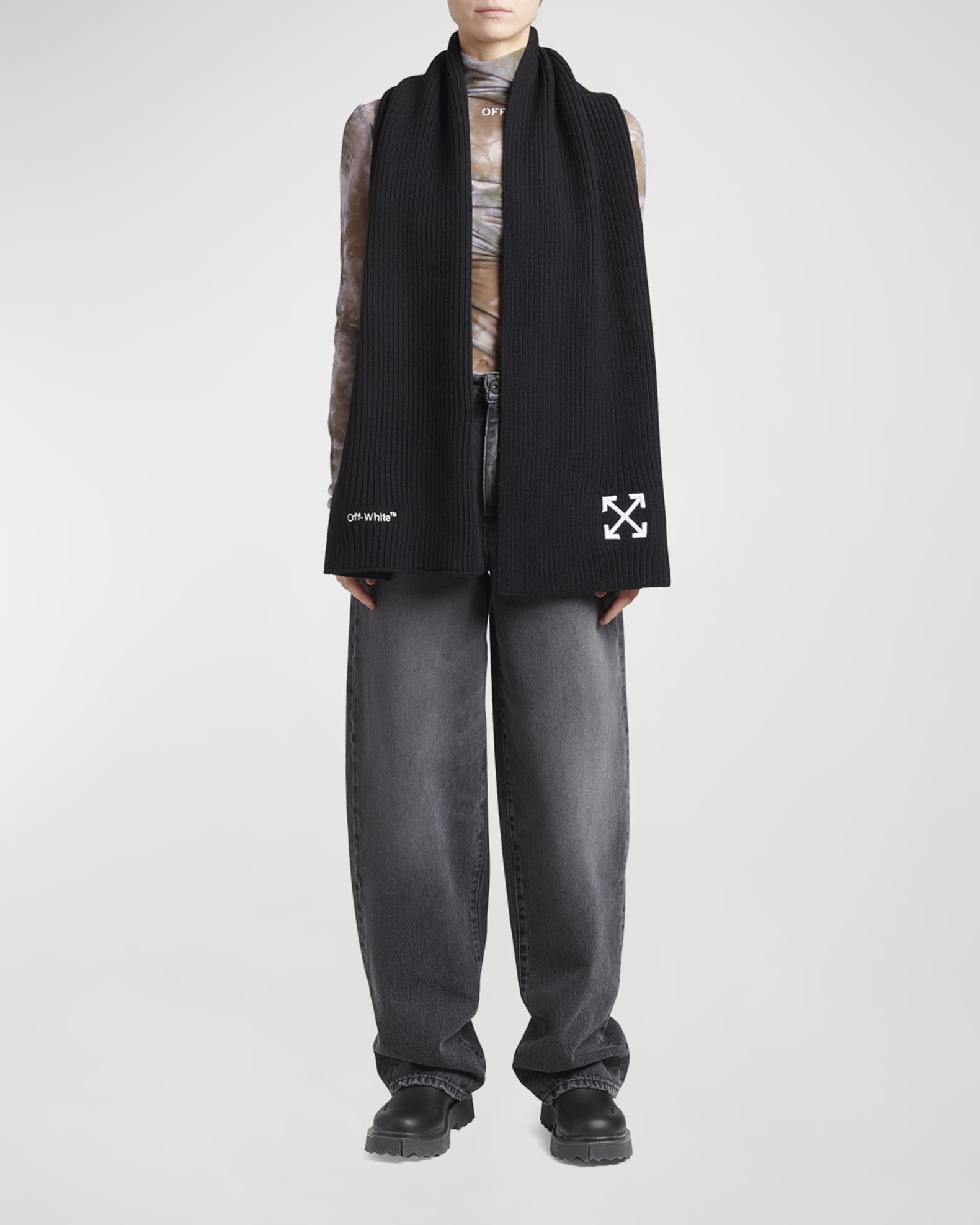 Off-White Arrow Ribbed Wool Scarf