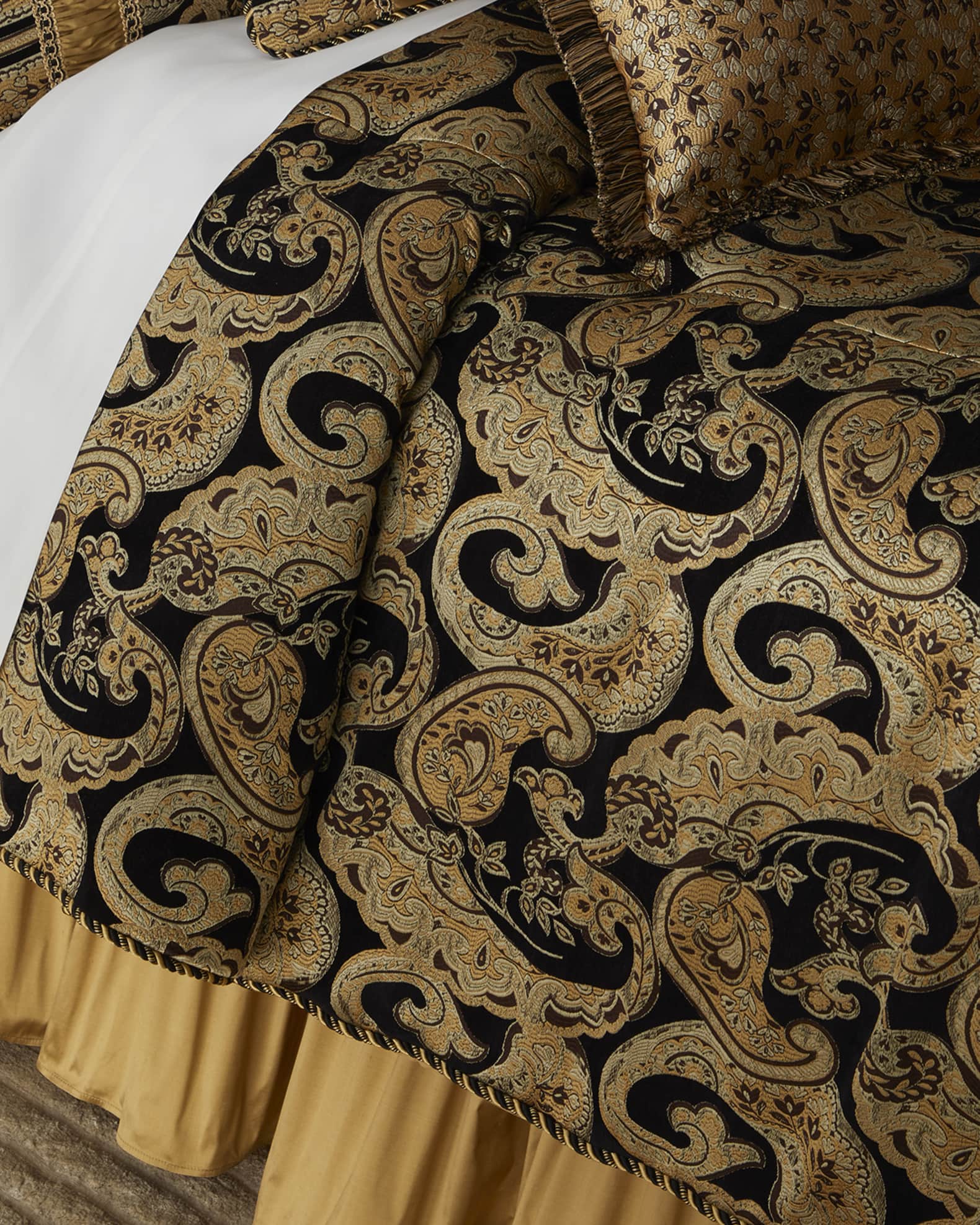 Mira 3Piece Comforter Set Neiman Marcus