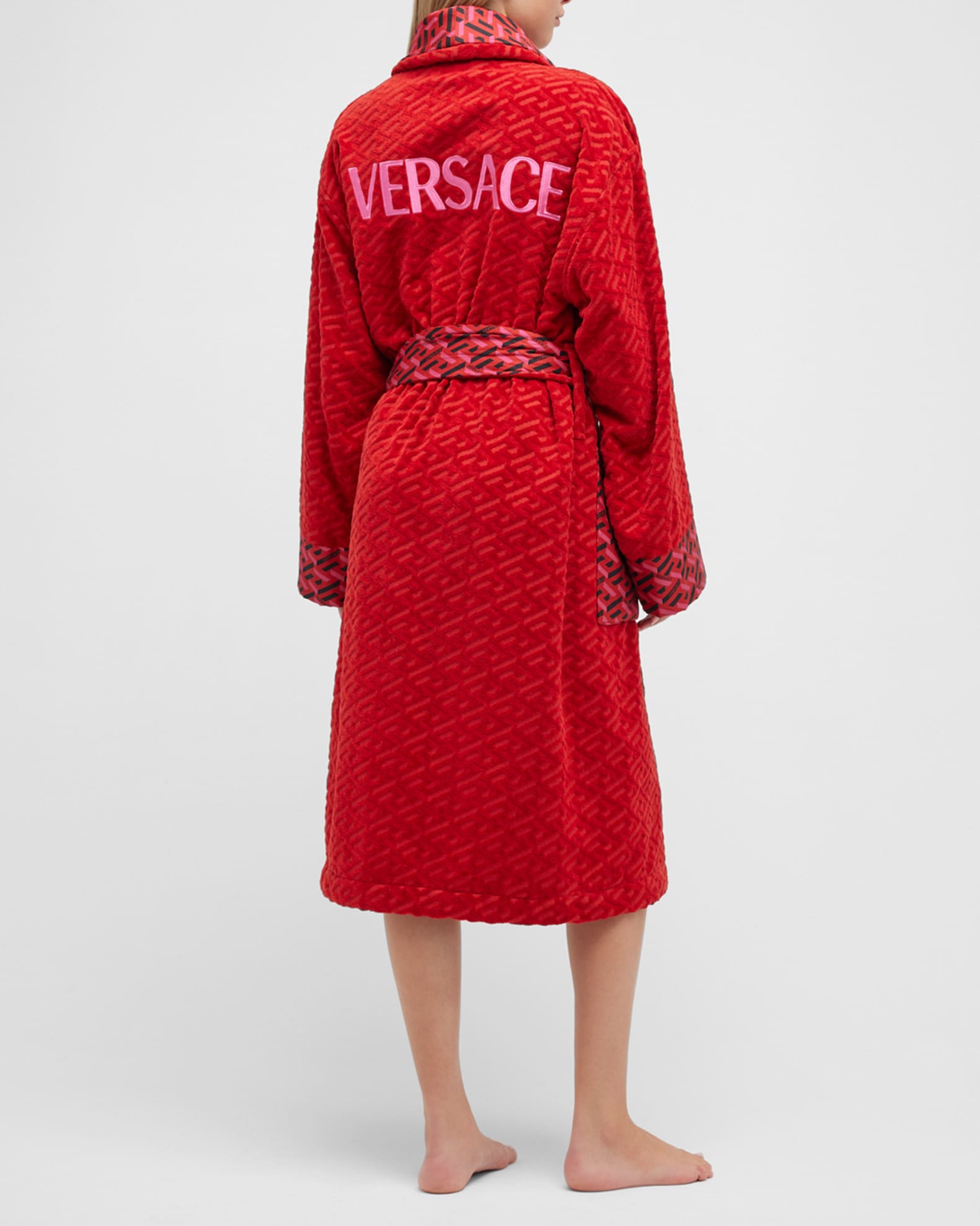 Faret vild farve Robust Versace Greca Terry Cotton Bathrobe | Neiman Marcus