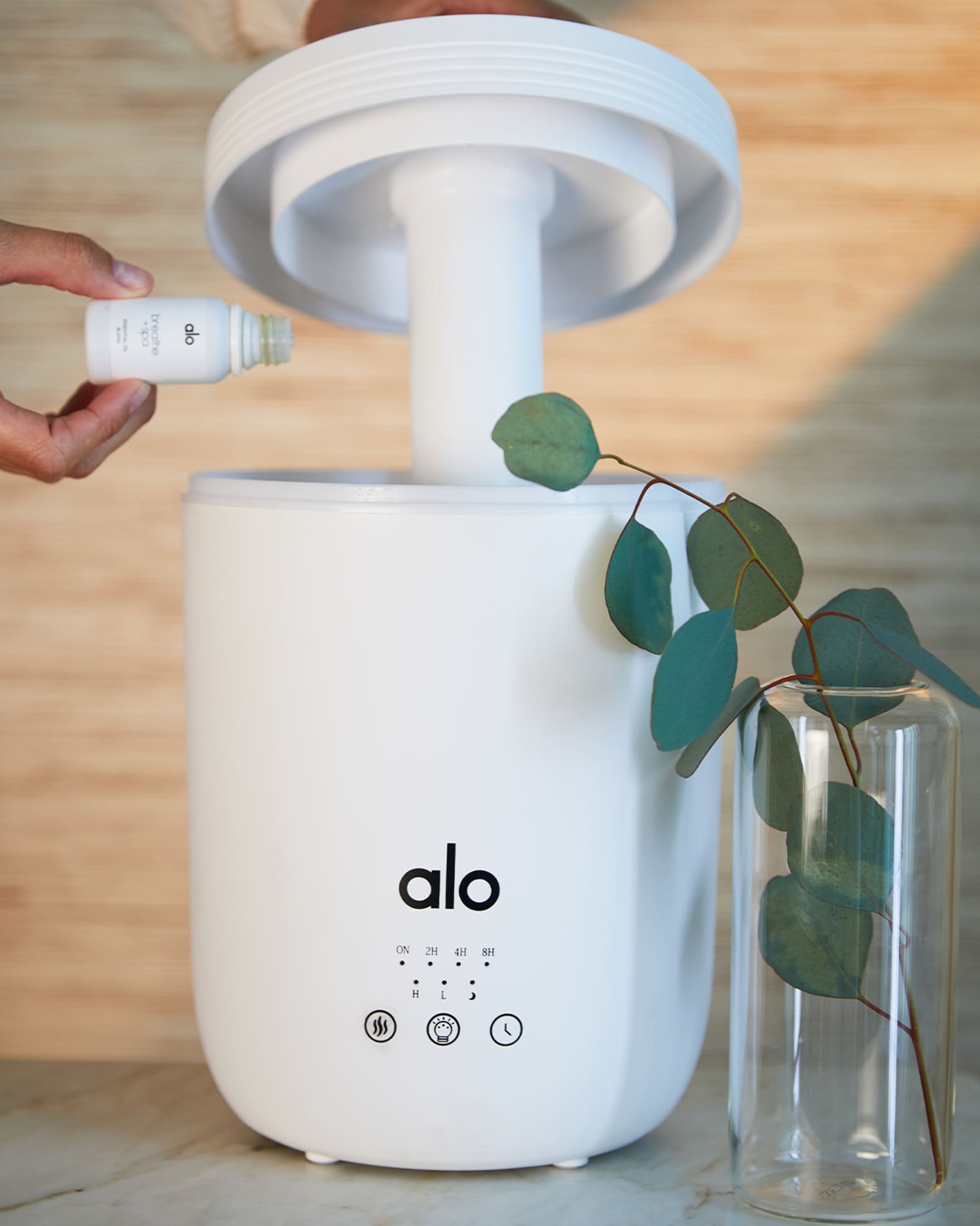 Alo Yoga Aura Diffuser | Neiman Marcus
