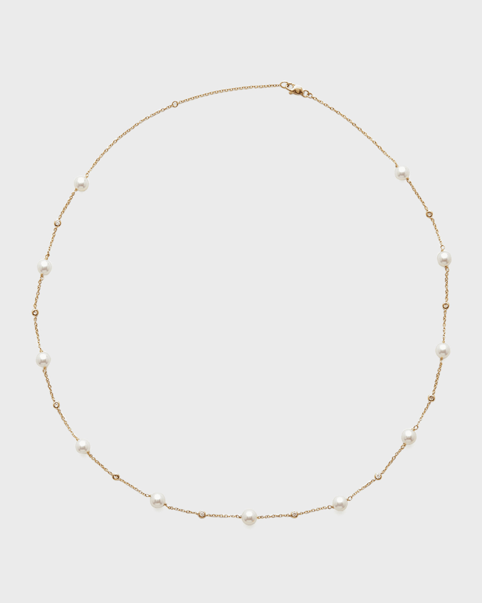 https://media.neimanmarcus.com/f_auto,q_auto:low,ar_4:5,c_fill,dpr_2.0,w_790/01/nm_4369223_100000_m