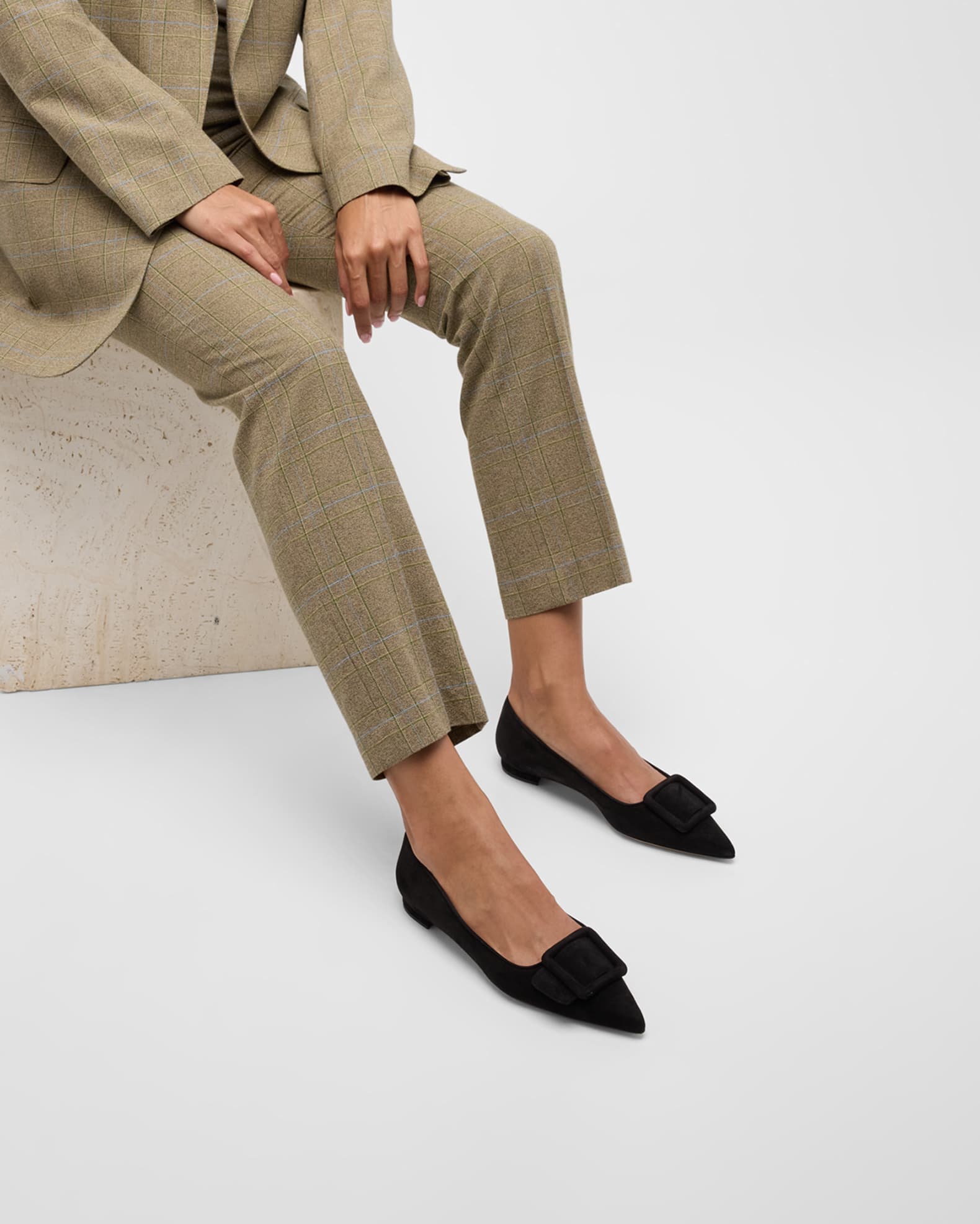 【Manolo Blahnik】 Maysalepumpflatスエードバレエフラット MAYSALEPUMPFLAT | Black Suede Buckle Detail Flat Pumps
