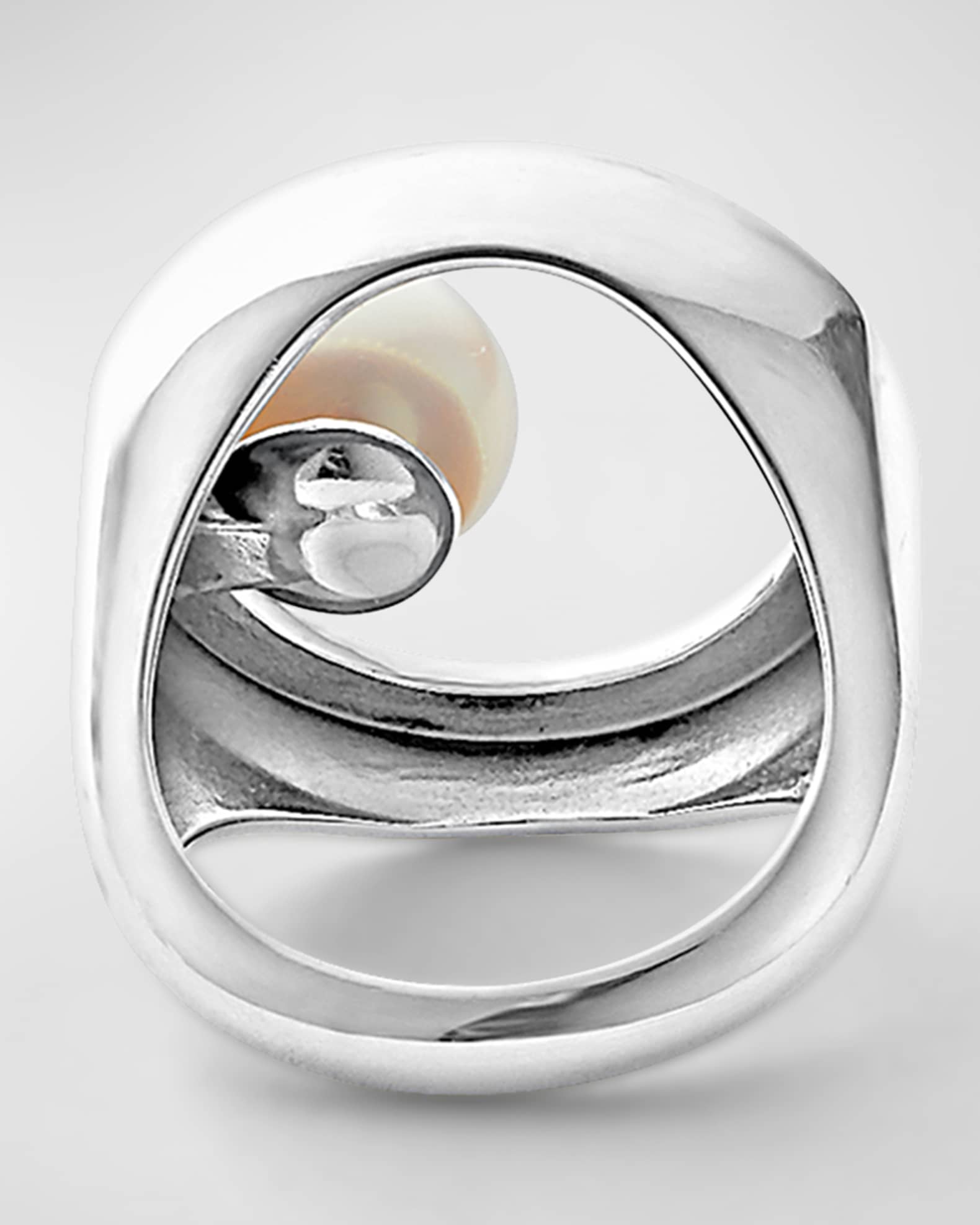 Luna Pearl 9mm Circle Ring