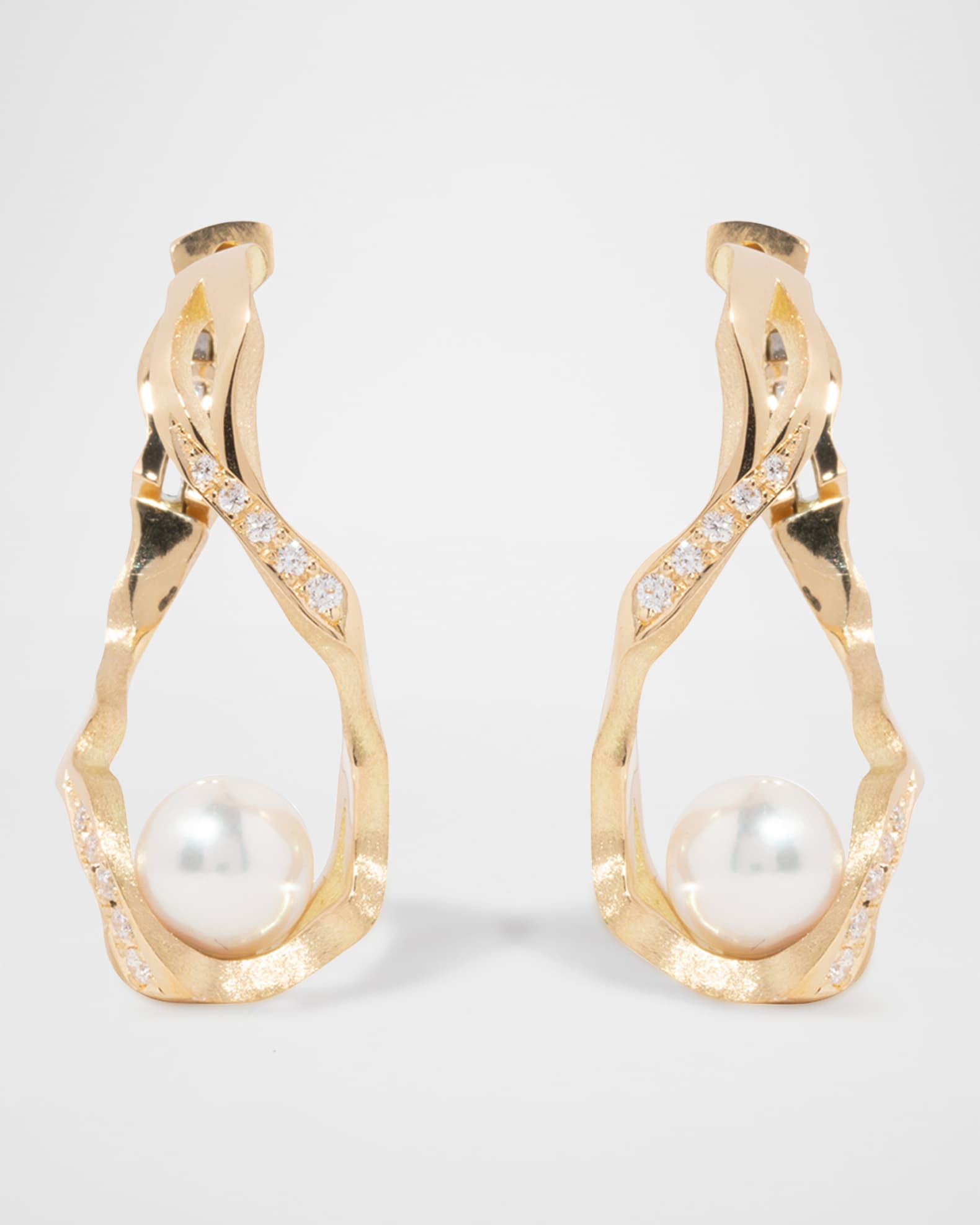 Kintsugi Infinity Pearl Hoop Earrings 0