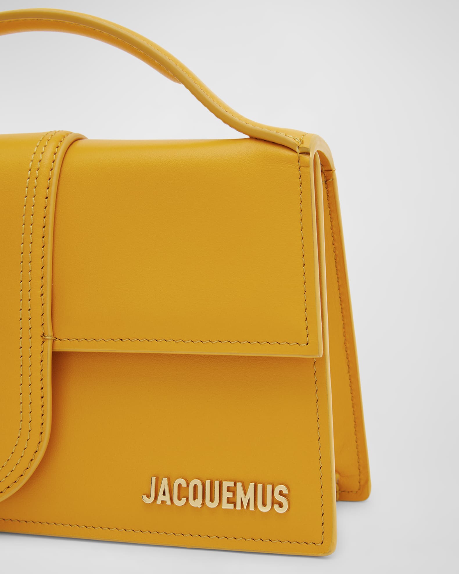 Jacquemus buying bello bag