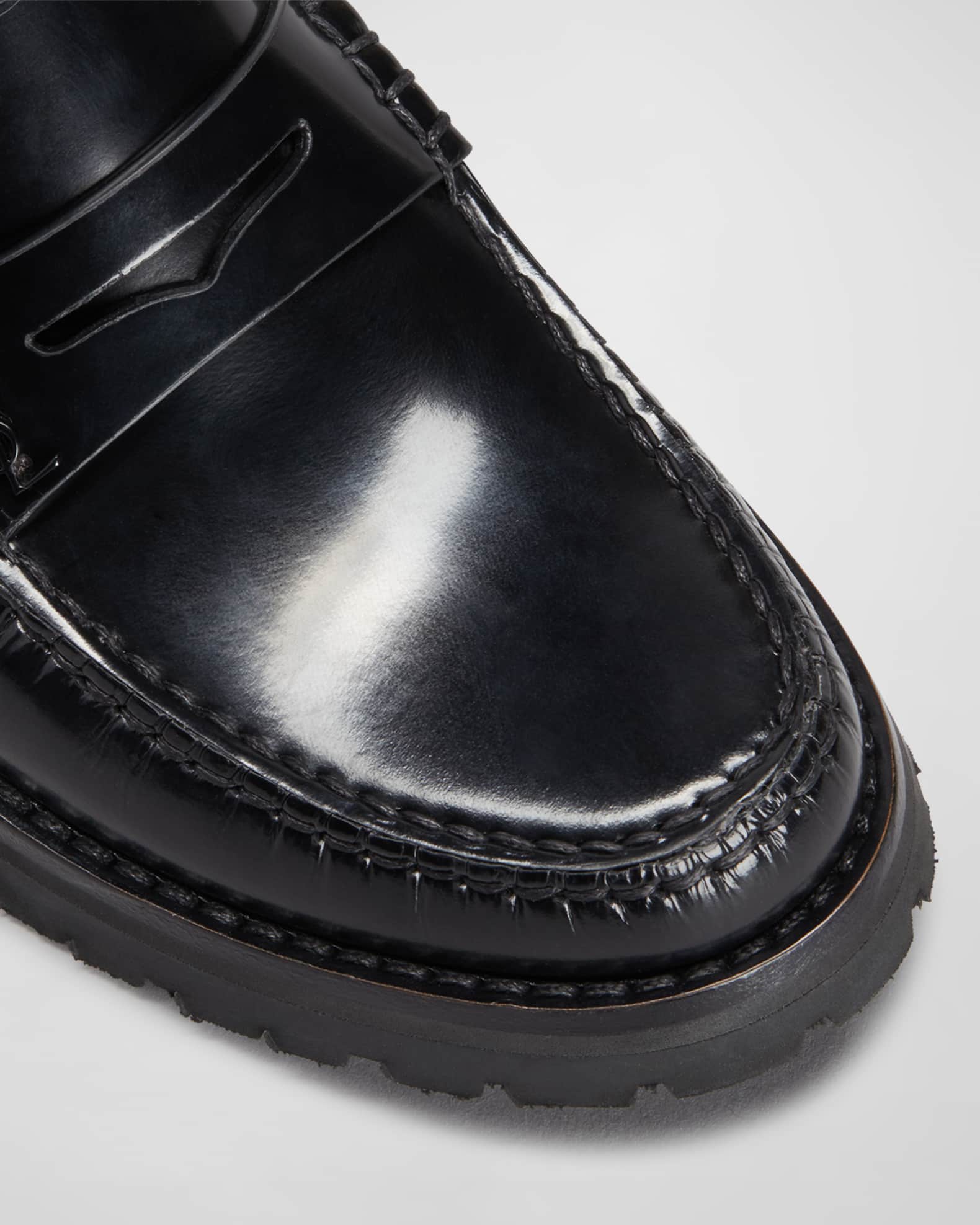 ローファー・オックスフォード Saint Laurent Black Leather Loafer With Monogram Saint Laurent Le Loafer Monogram Leather Penny Slippers
