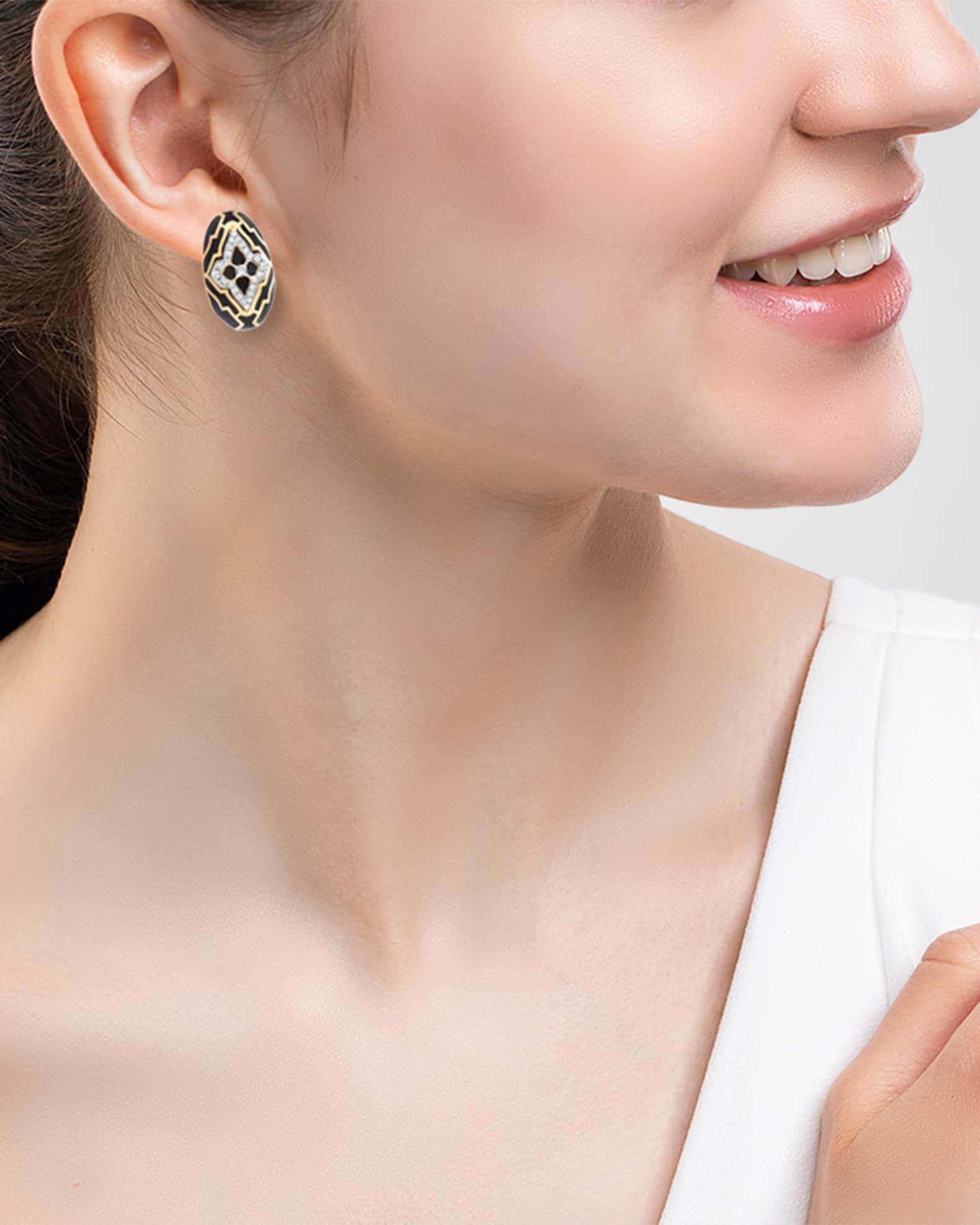 18K Yellow Gold Piano Black New York Day Dreamer Earrings 1
