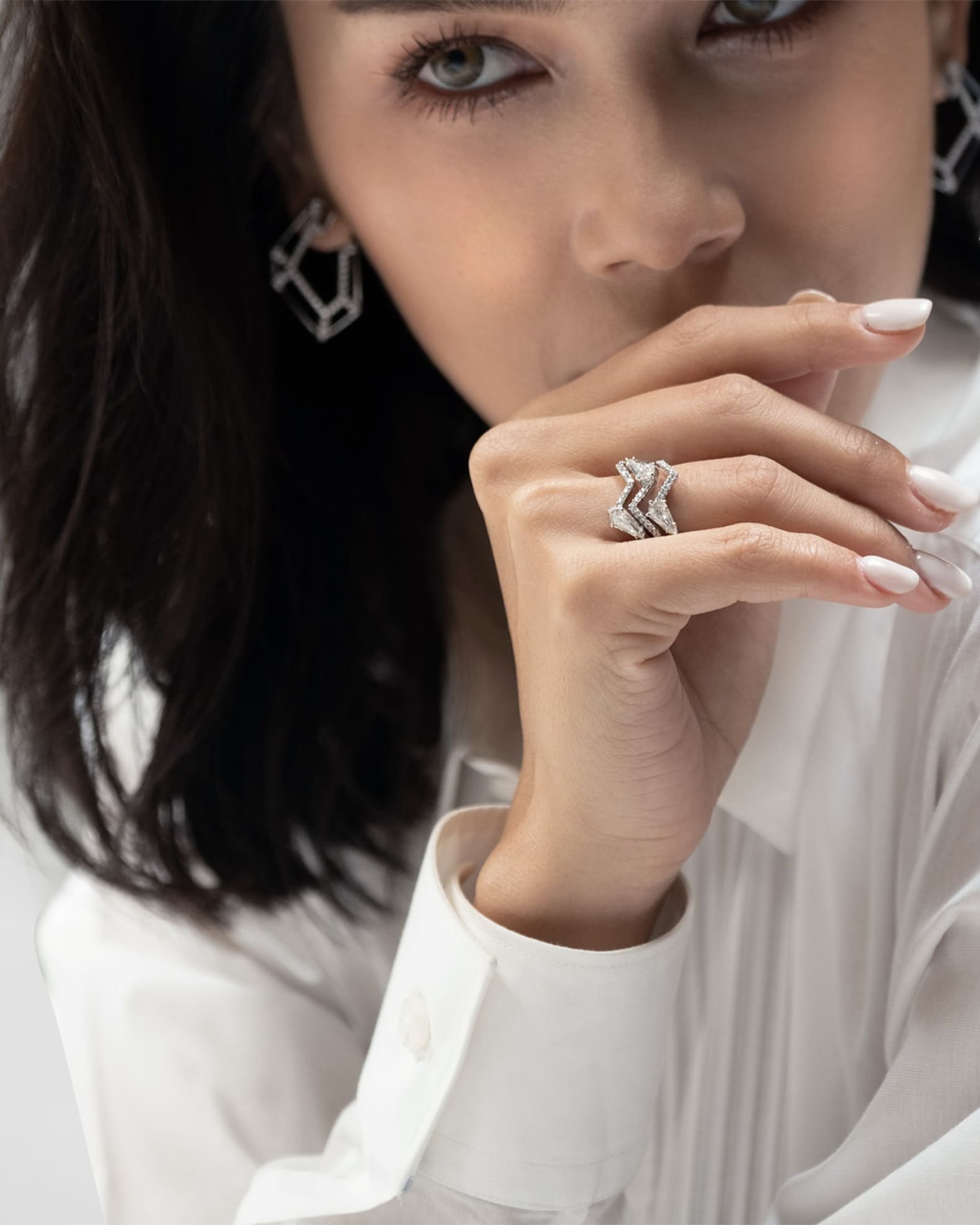 18K White Gold 3-Row Diamond Ring  1