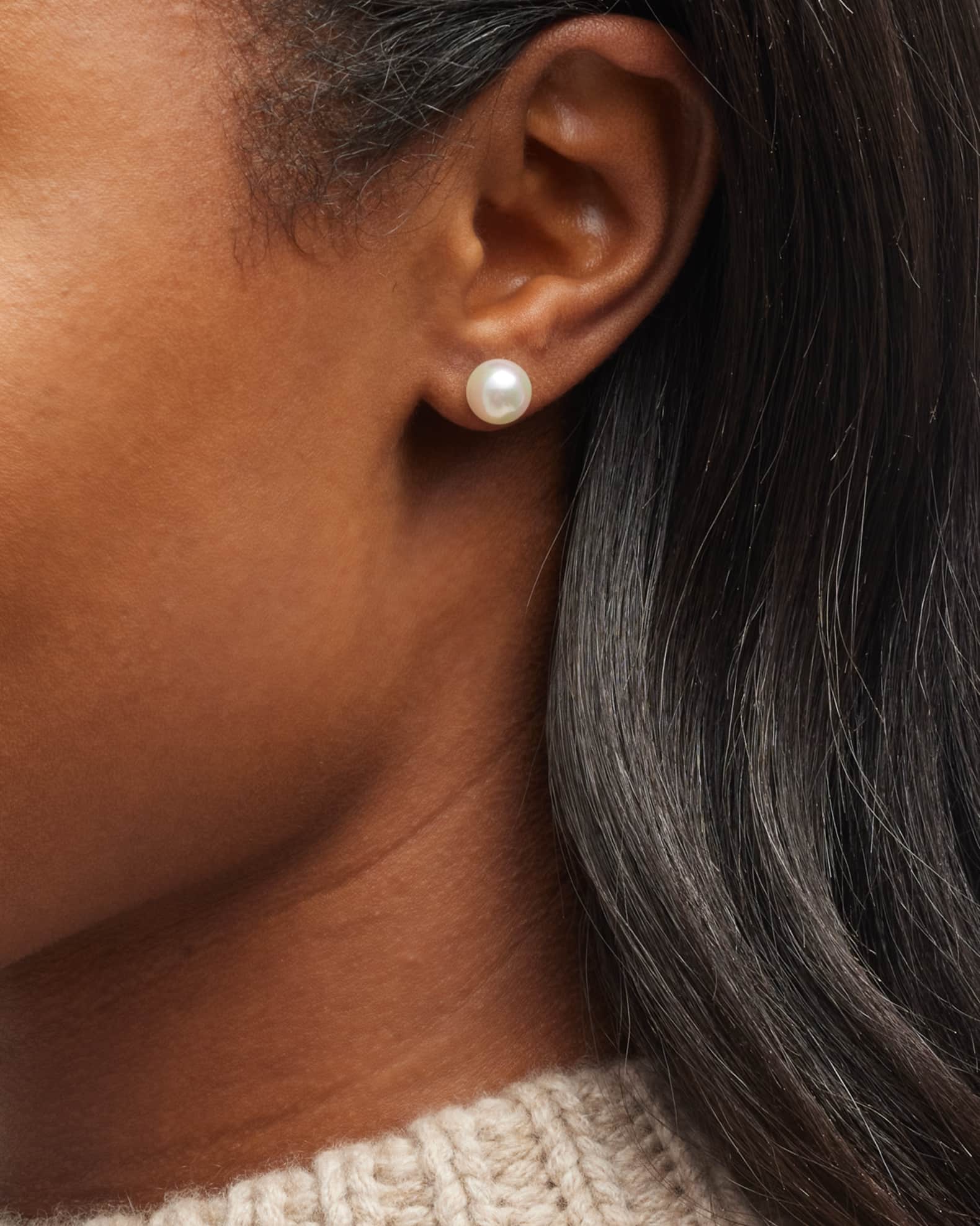 Lyra Pearl Stud Earrings 1