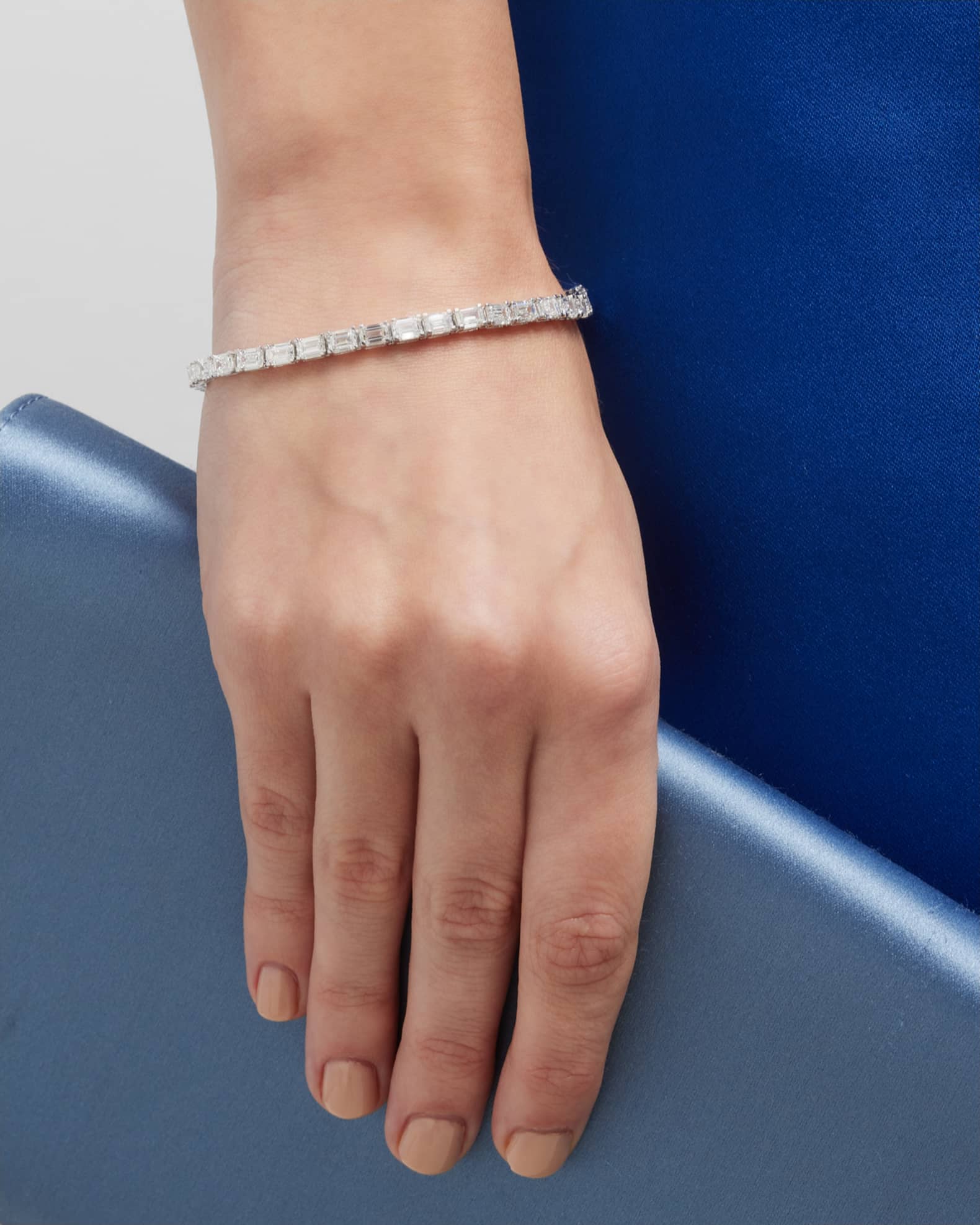 18K White Gold Emerald-Cut Diamond Bracelet, 7"L, 12.0tcw 1