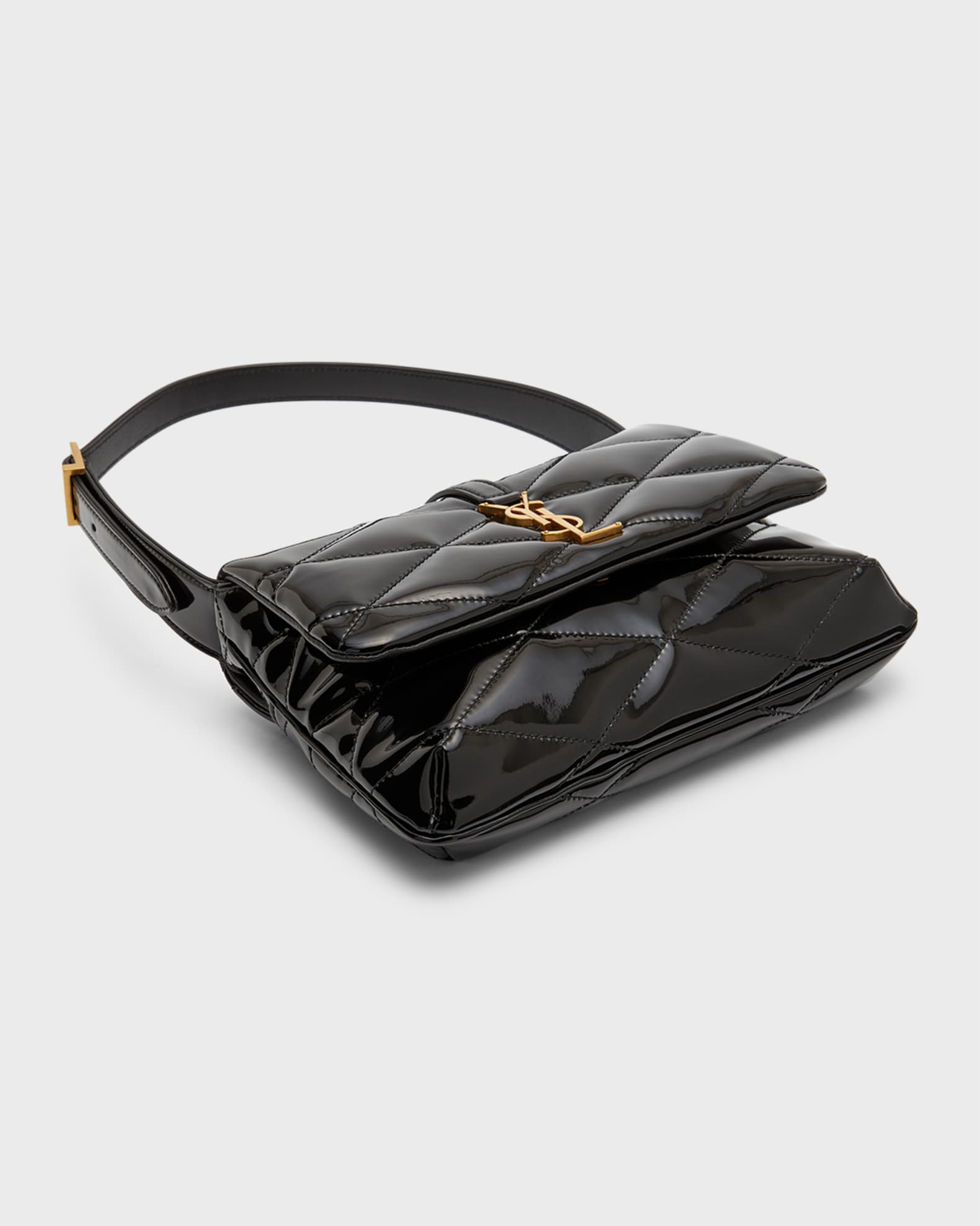 Quilted patent leather handbag top
