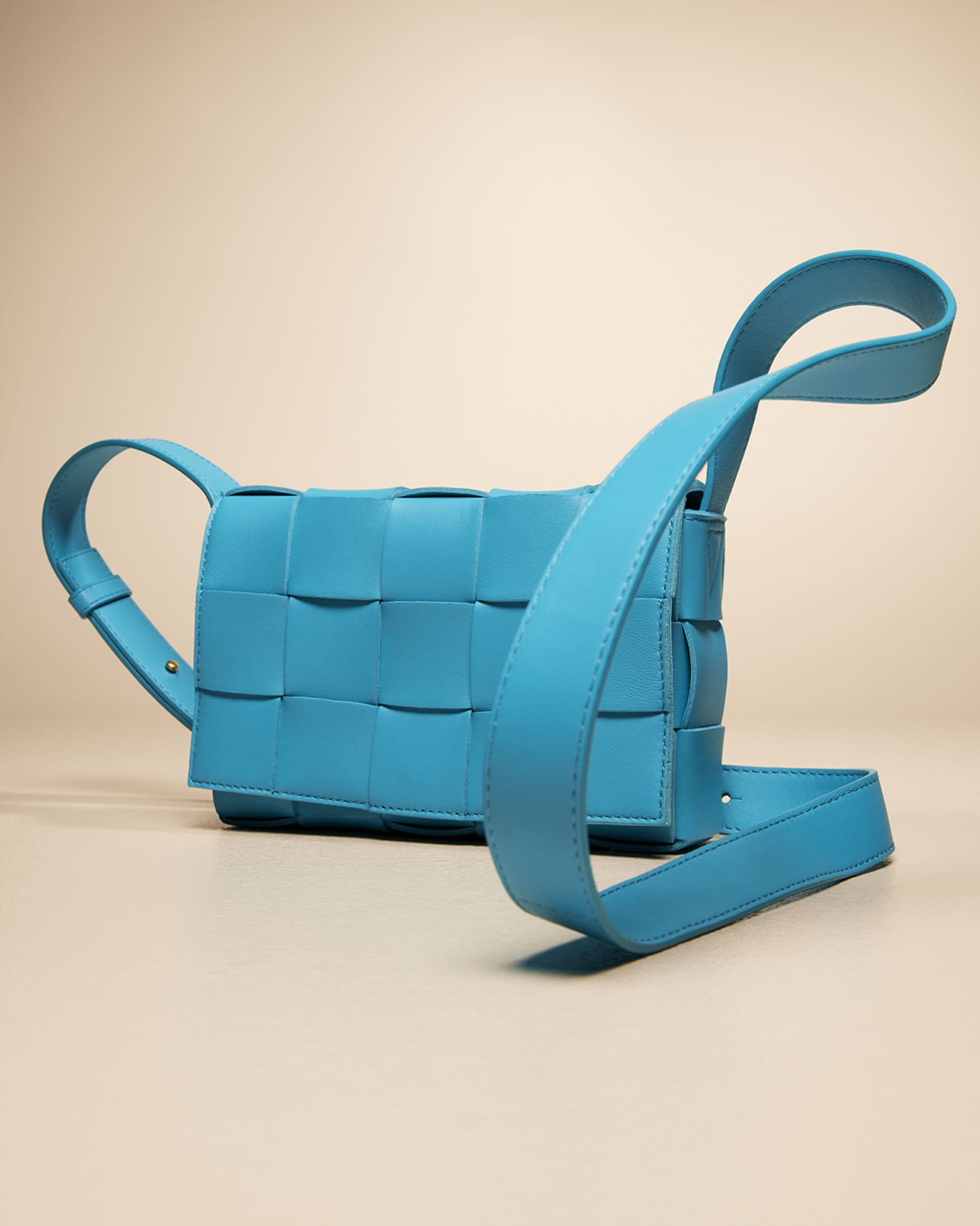 トートバッグ BOTTEGA VENETA CASSETTE BAG MINI Bottega Veneta Small Cassette Bag | Neiman Marcus