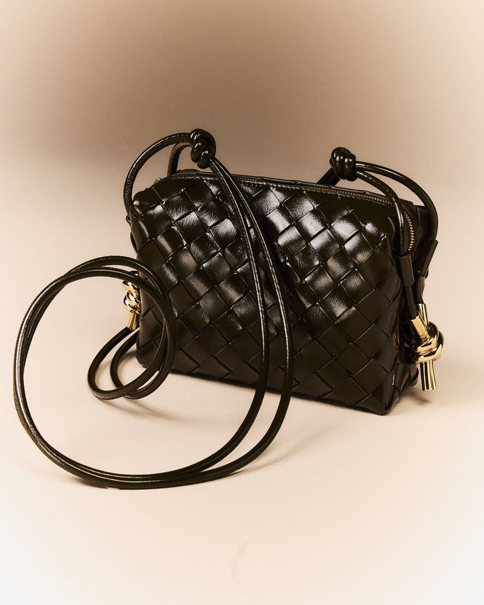 国内即発☆ BOTTEGA VENETA ショルダーバッグ MINI LOOP カメラ BOTTEGA VENETA】ミニ ループ カメラバッグ (BOTTEGA VENETA
