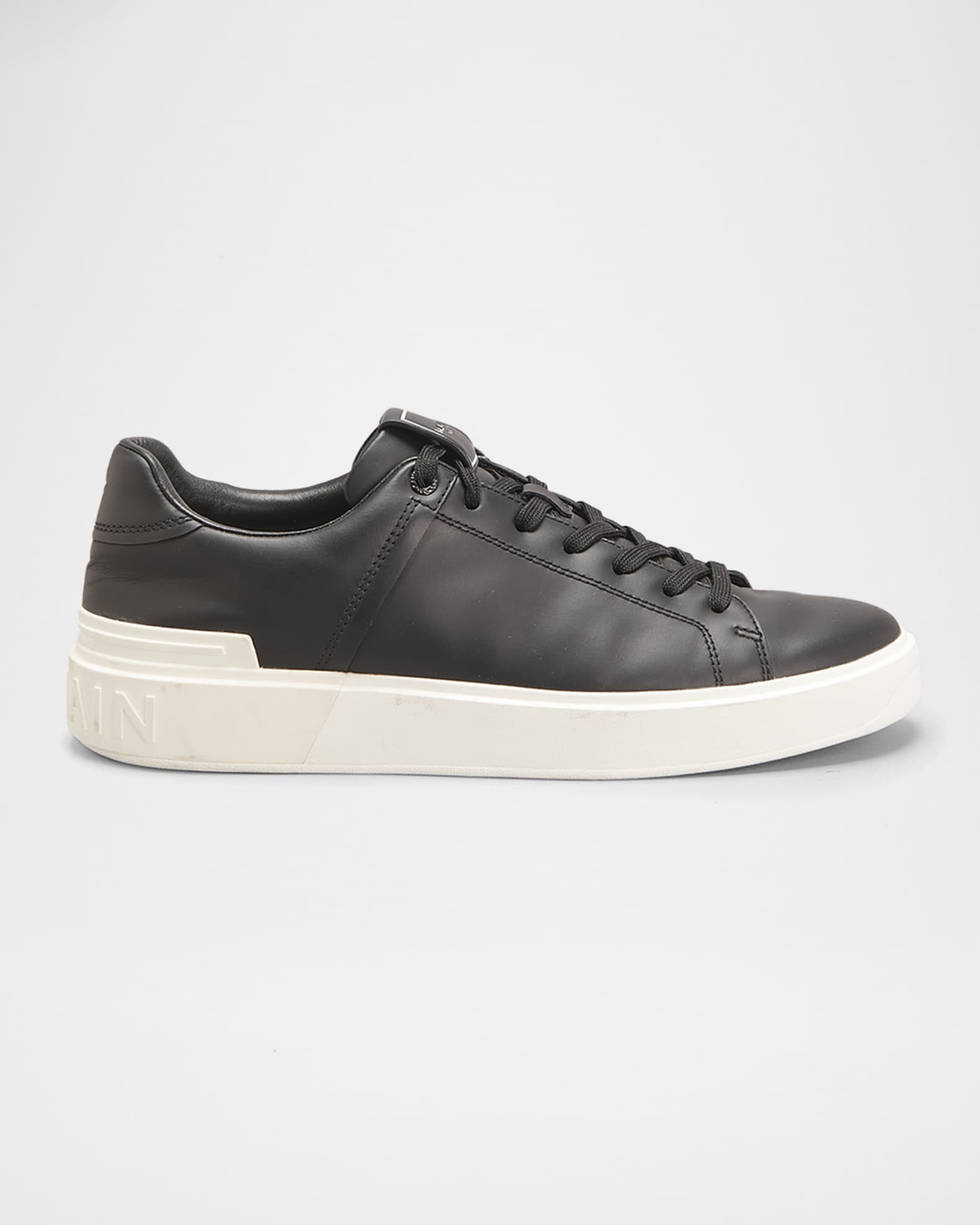 【送料&関税込】Balmain b-court Low-top Sneakers Balmain Men's B-Court Leather Low-Top Sneakers | Neiman Marcus