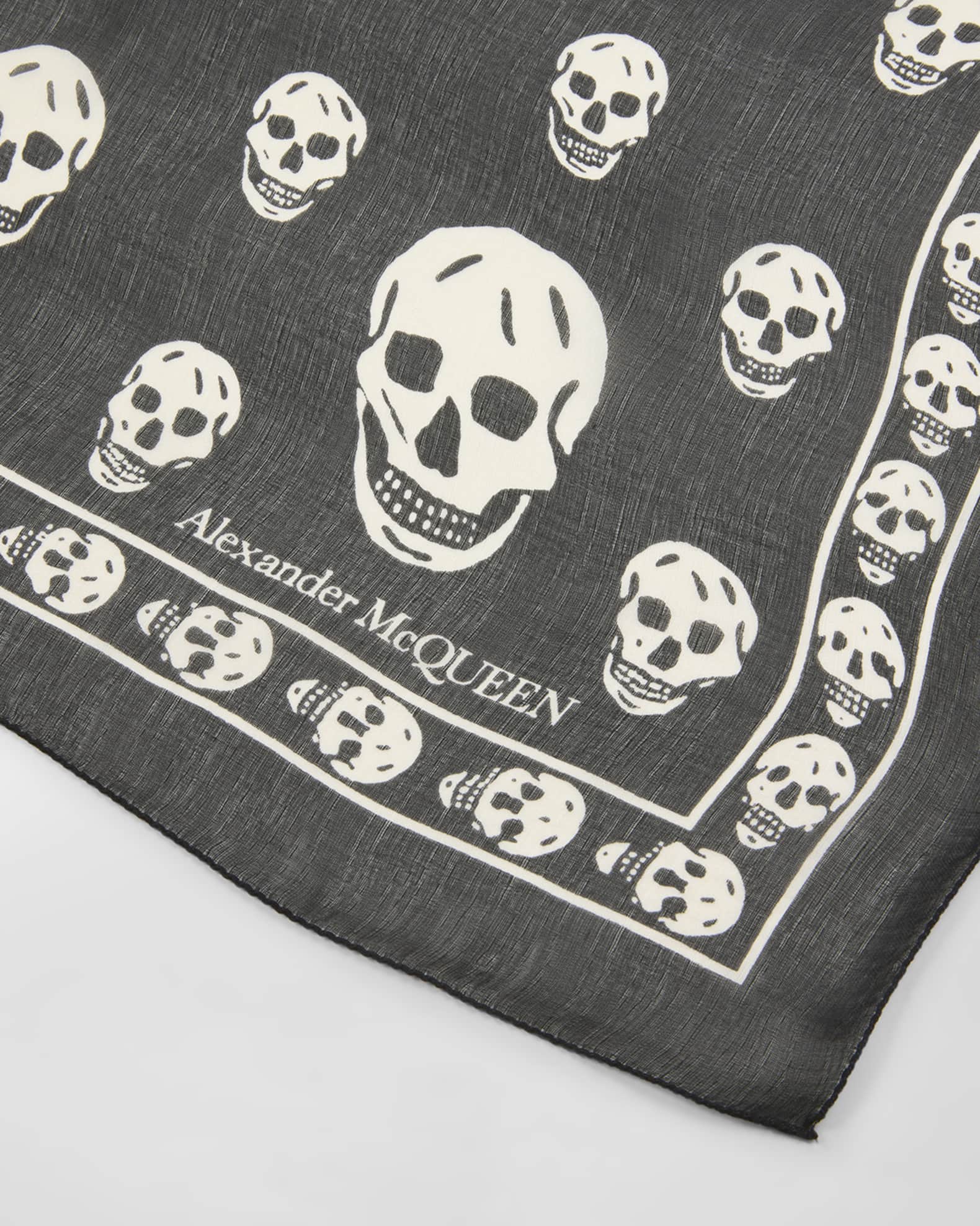Alexander McQueen★素敵！Skull Reverse Wool Skull Scarf Women's Skull Scarf in Black | Alexander McQueen US