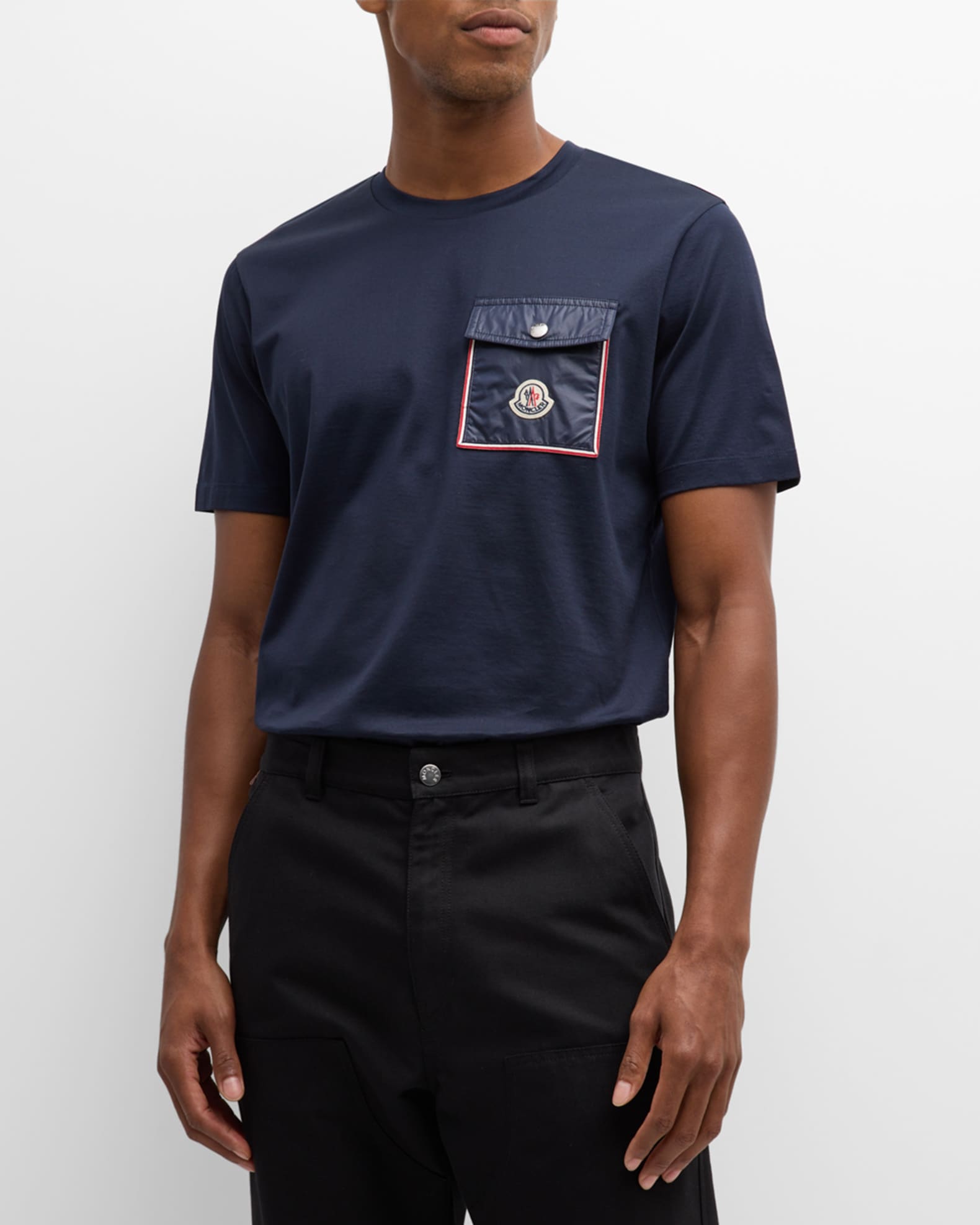 Moncler logo-patch chest-pocket T-Shirt - Red