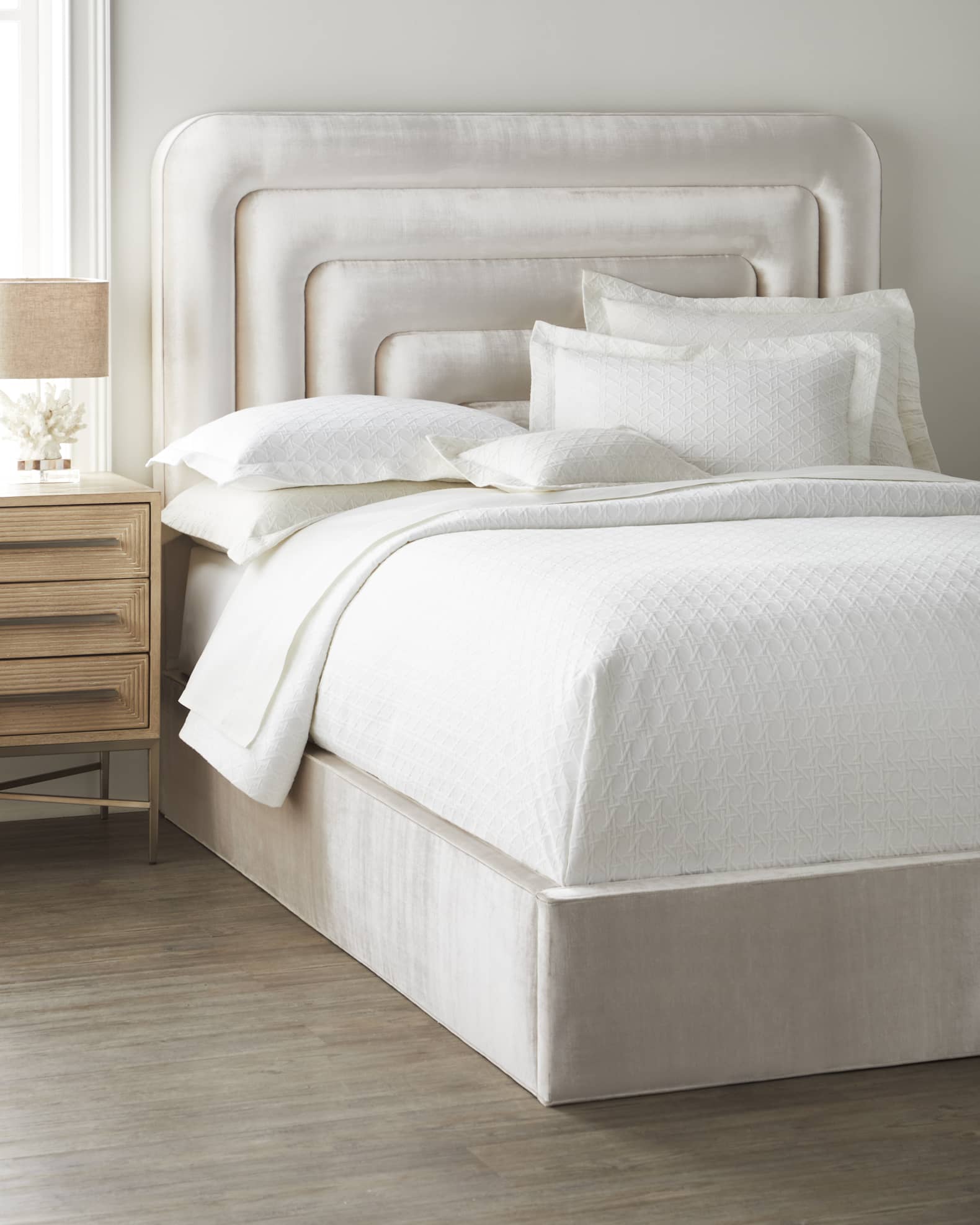 Gillian King Bed 1
