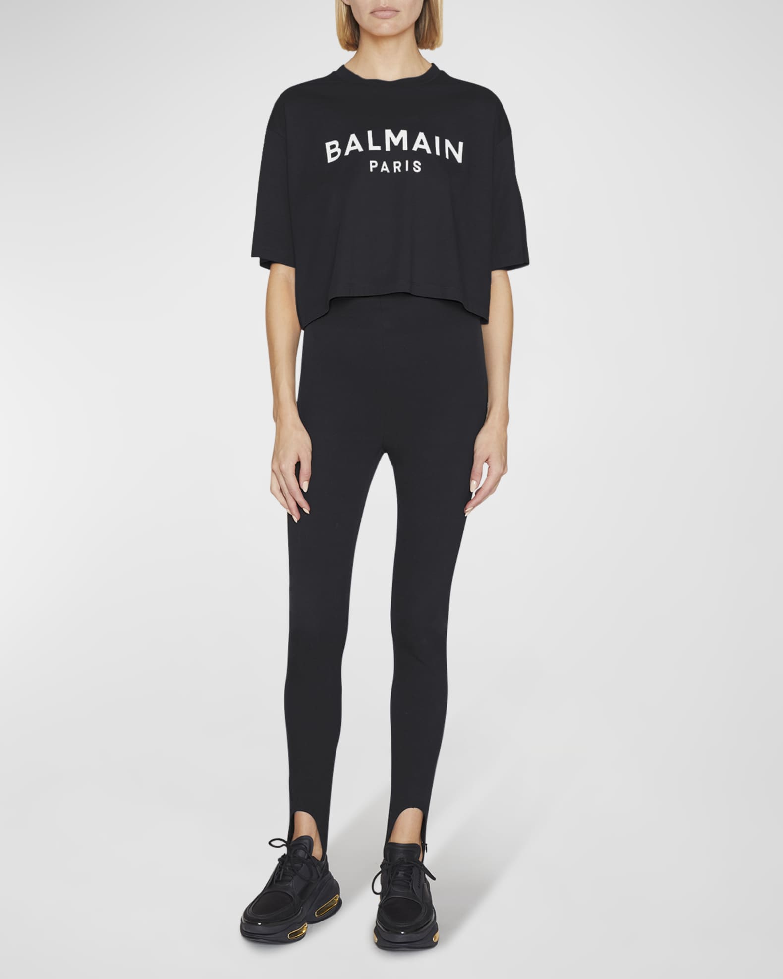 【関税＆送料込み】Balmain Printed Logo Cropped T-Shirt Balmain Logo-Print Crop T-Shirt | Neiman Marcus