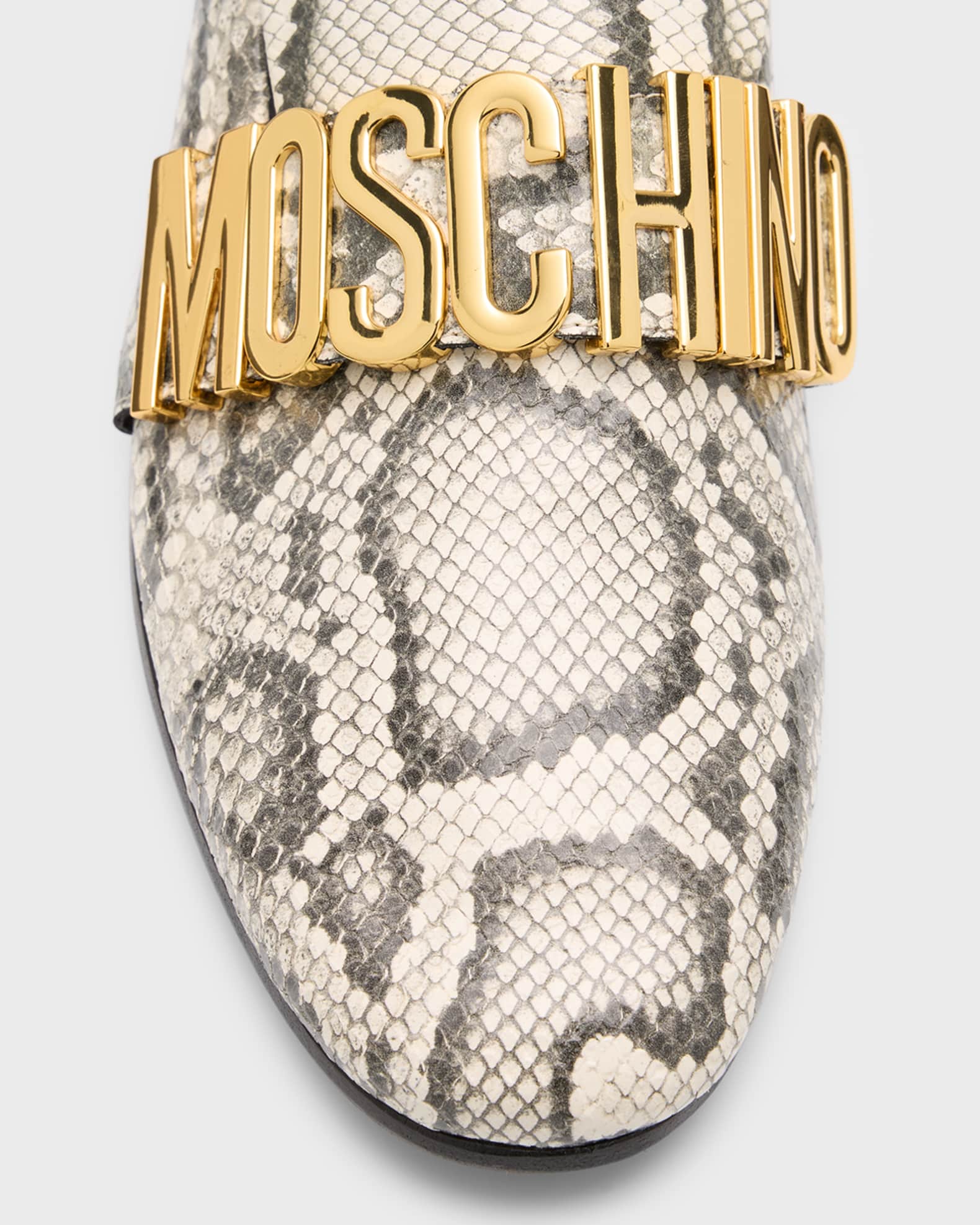 【関税&送料込】Moschino Moccasin Olive Moschino Men's Maxi Lettering Snake-Print Leather Loafers