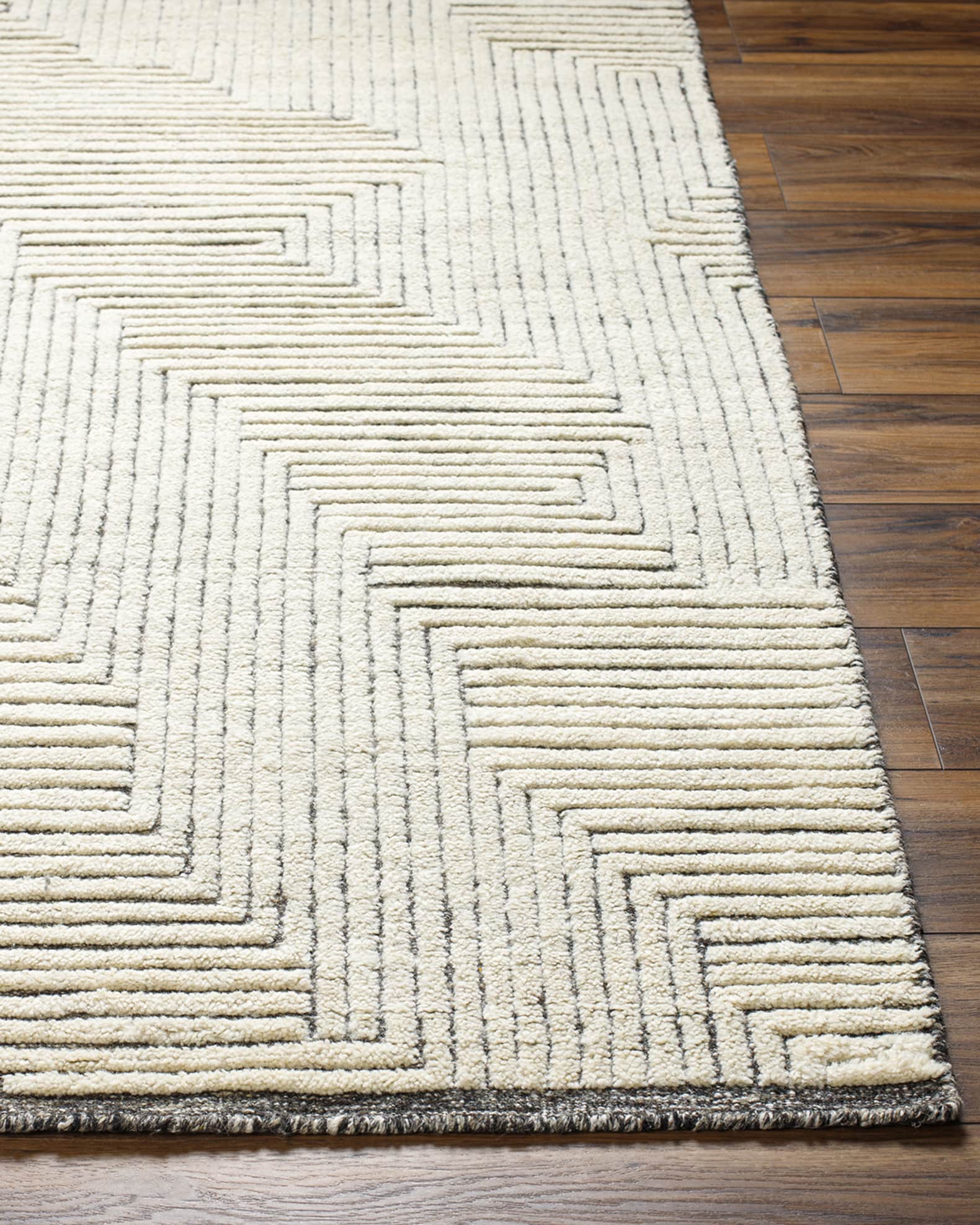 Jalia HandKnotted Rug, 6' x 9' Neiman Marcus