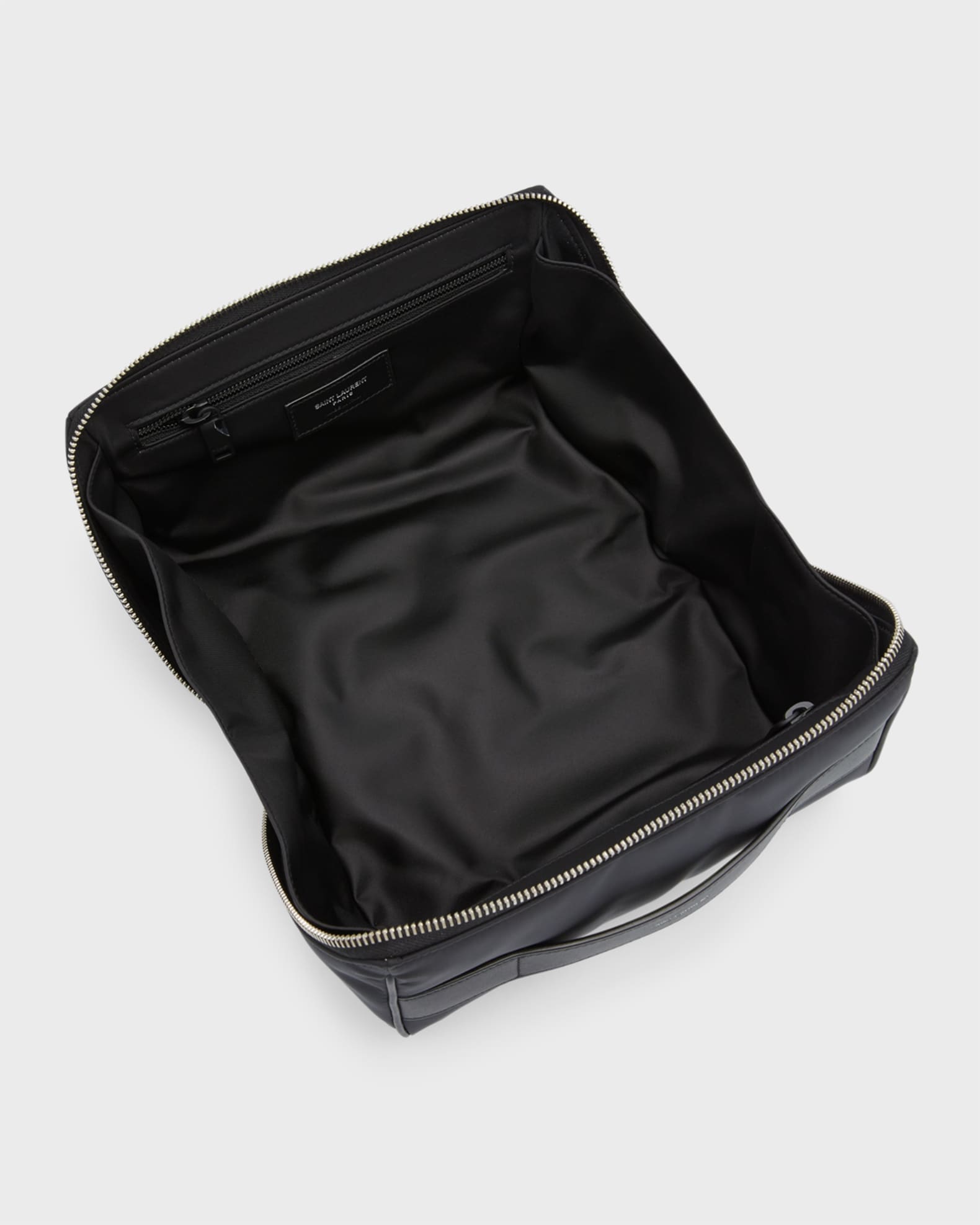 【SAINT LAURENT】LEATHER TOILETRY CASE●6093471GF0N1000 SAINT LAURENT PARIS Grooming case in grain de poudre leather