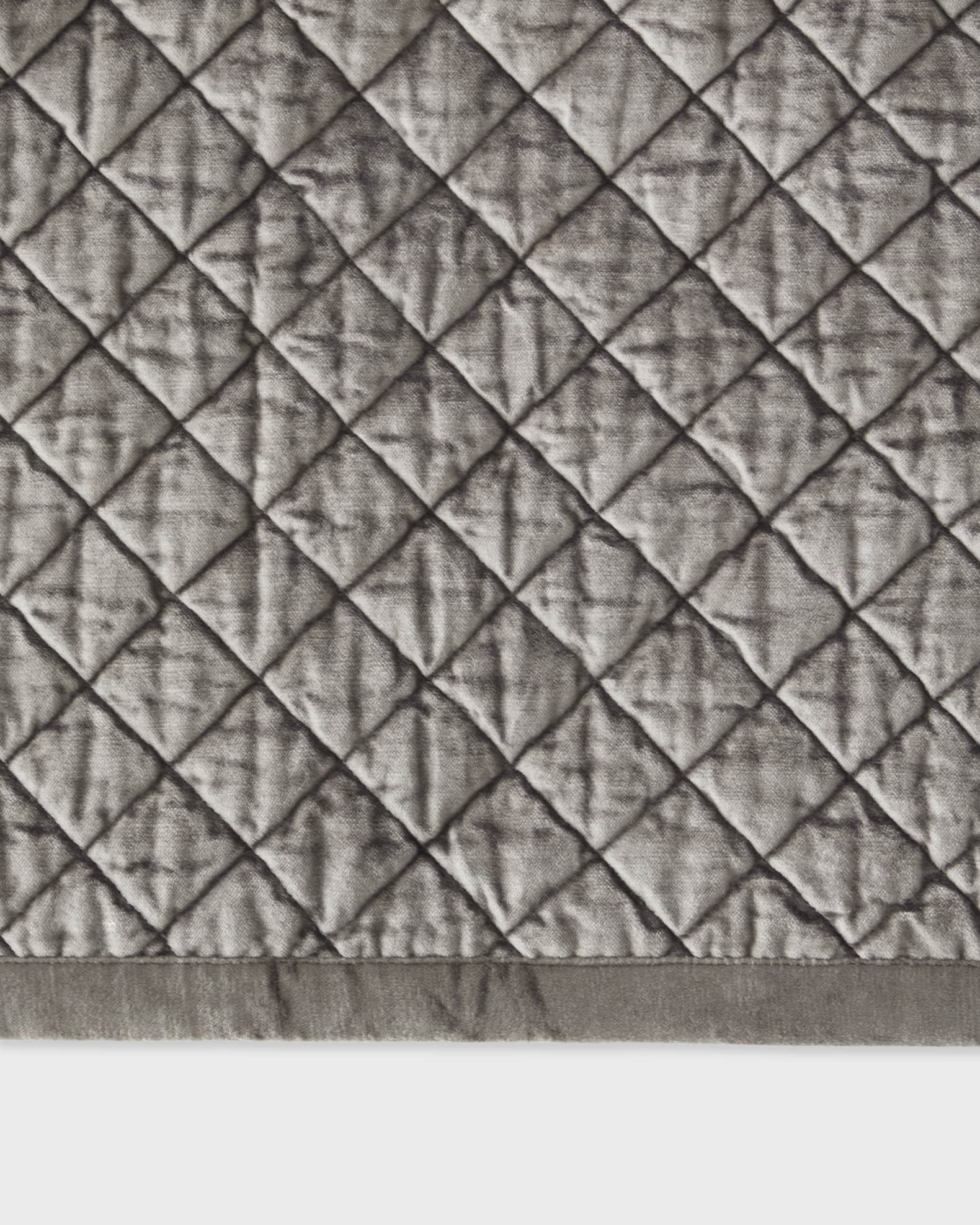 Simona Velvet Quilt 1